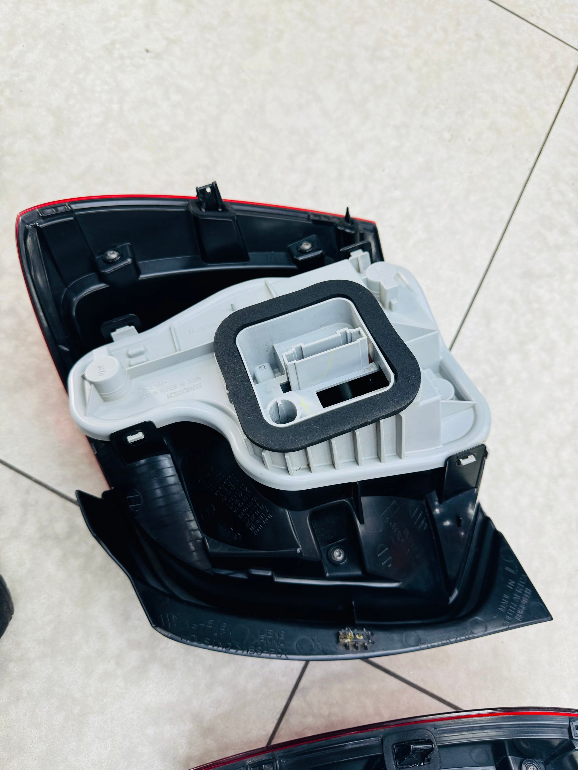 VW POLO 6 OEM PREOWNED TAILIGHTS