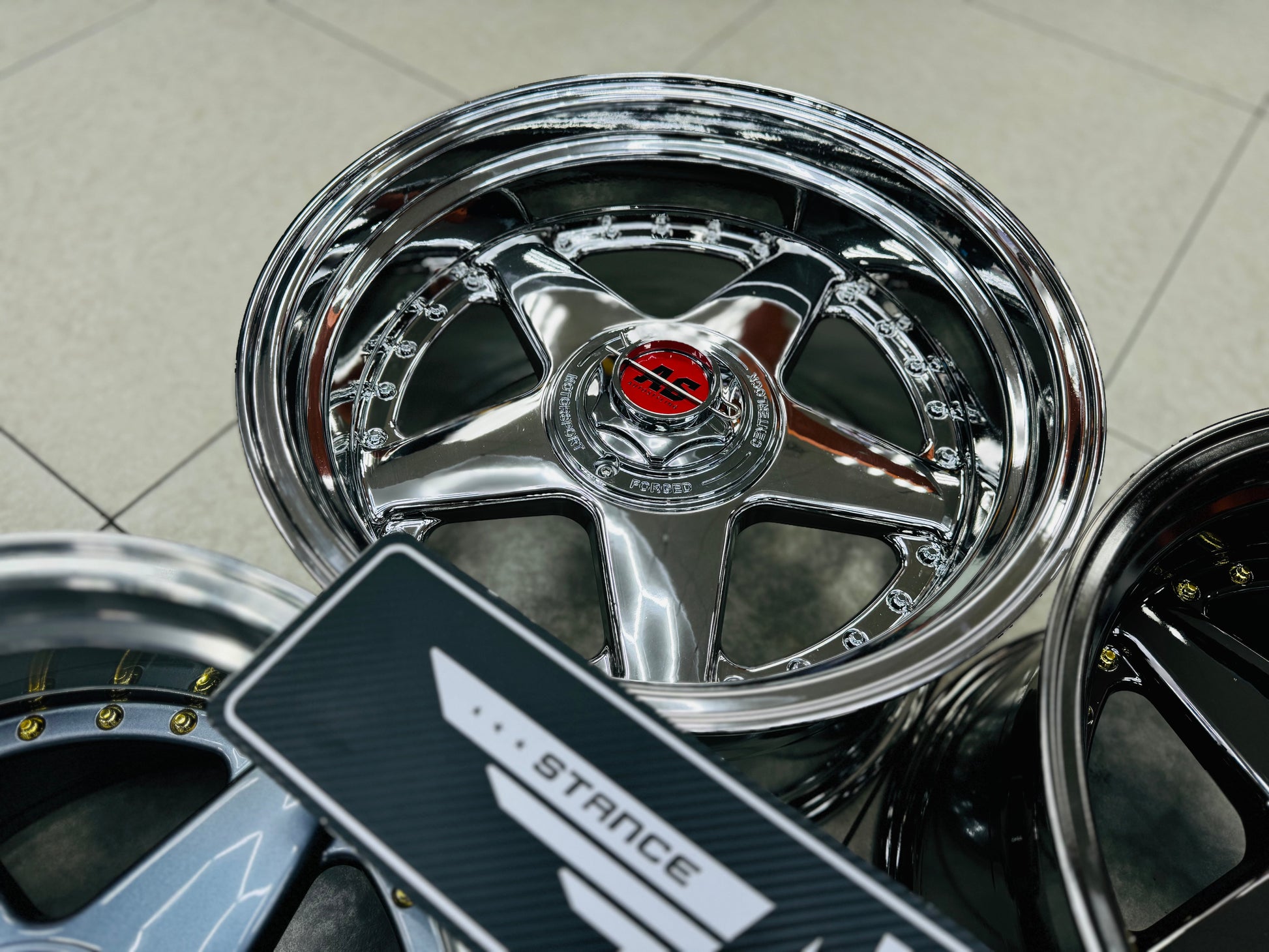 17” AS- 360 8.5/10j WHEELS