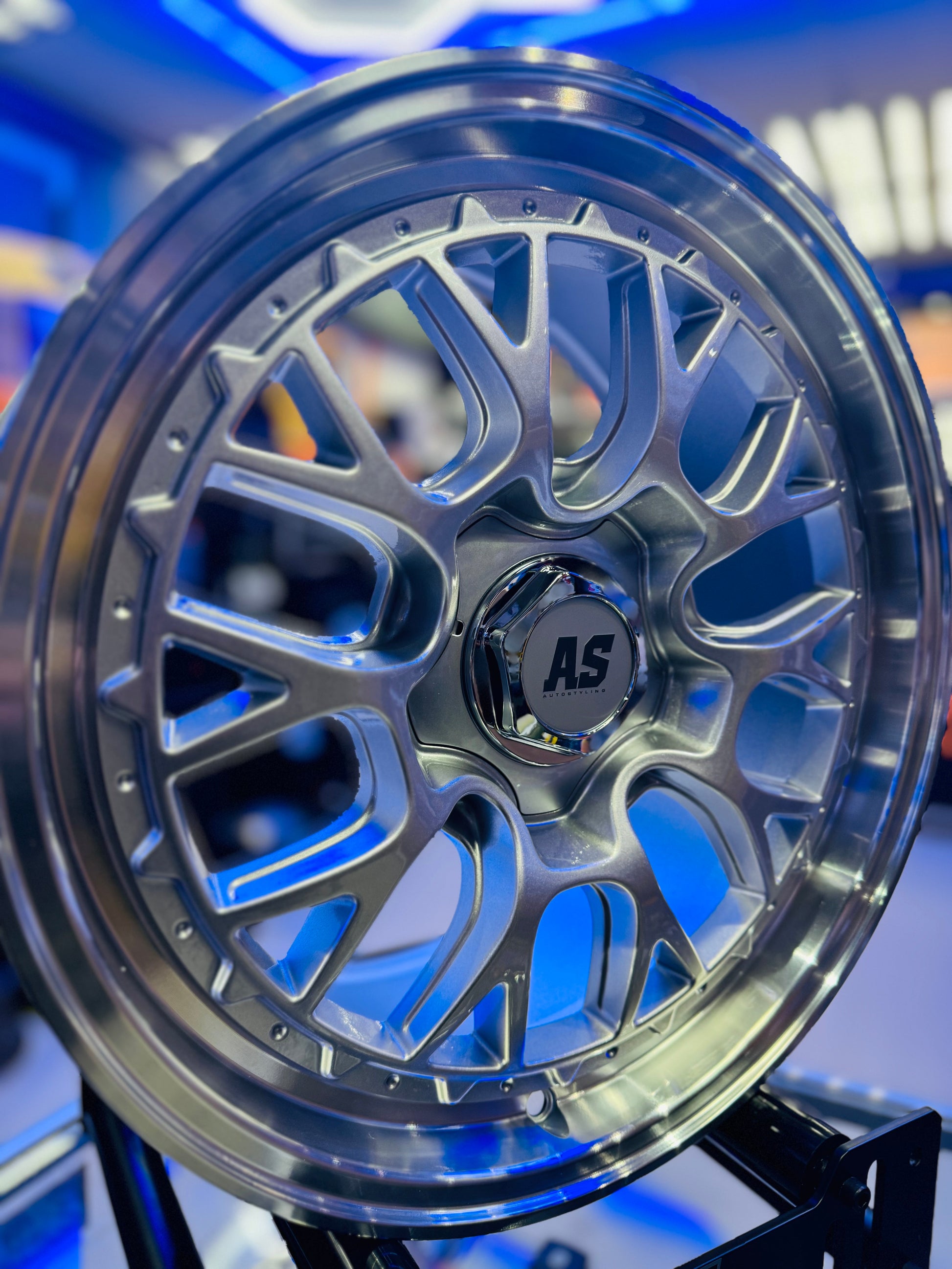 17" AS- LSR  5/100 SILVER WHEELS