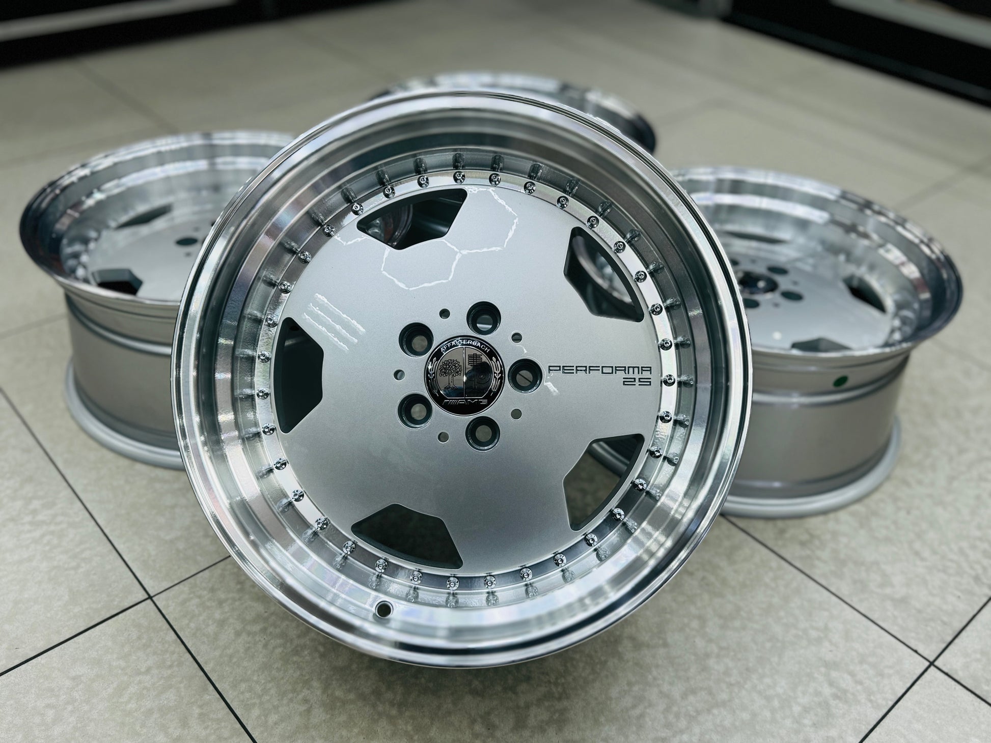 18” AMG PERFORMA 5-112 9J ALL ROUND