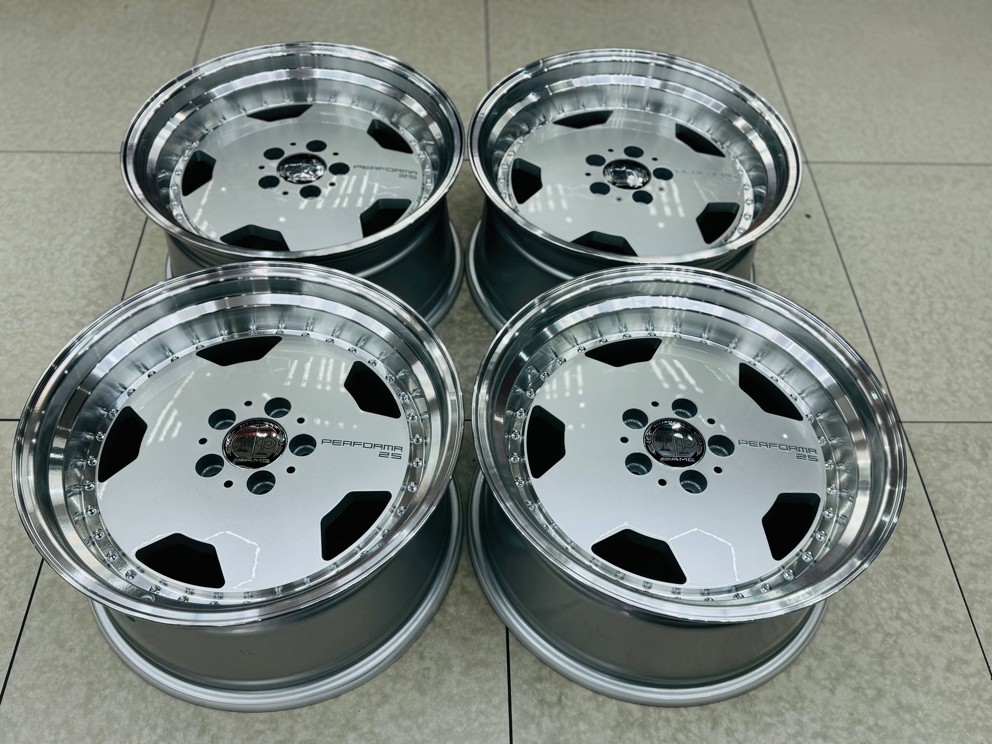 18” AMG PERFORMA 5-112 9J ALL ROUND