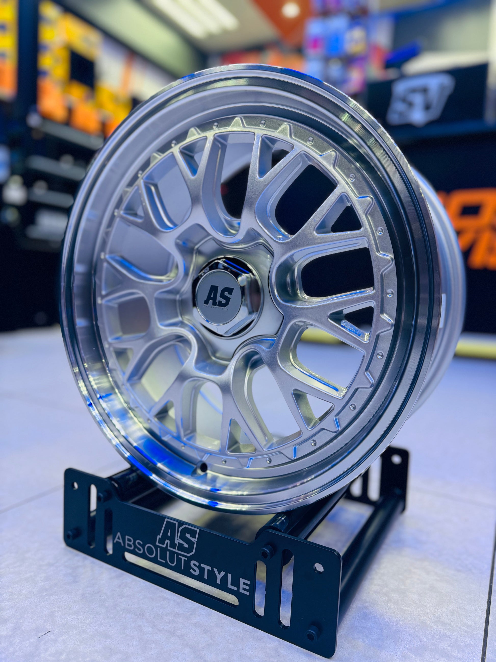 17" AS- LSR  5/100 SILVER WHEELS