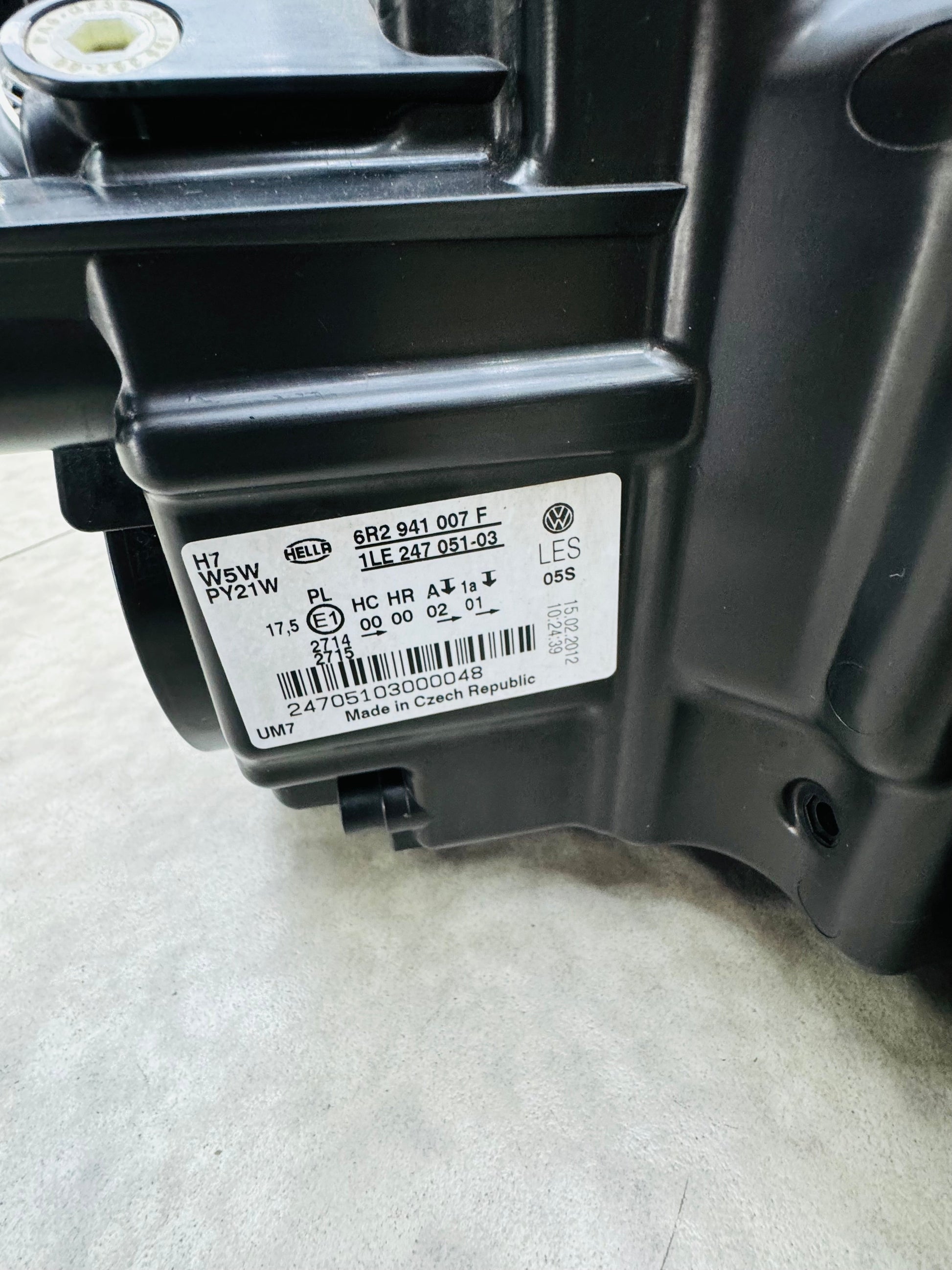 VW POLO 6 OEM PREOWNED headlights