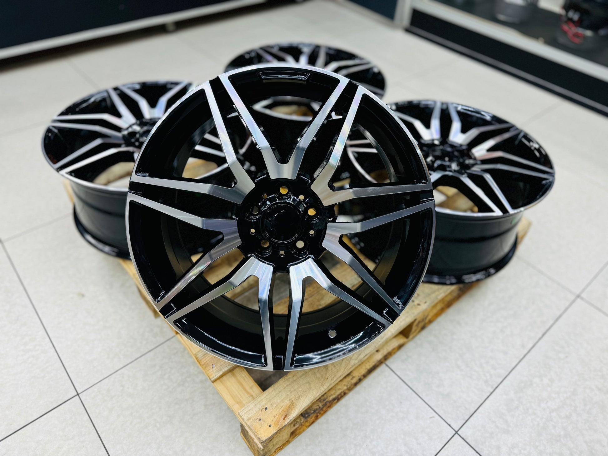 19” AS V300 5/112 EXTRA LOAD RANGE 790KG PER WHEEL