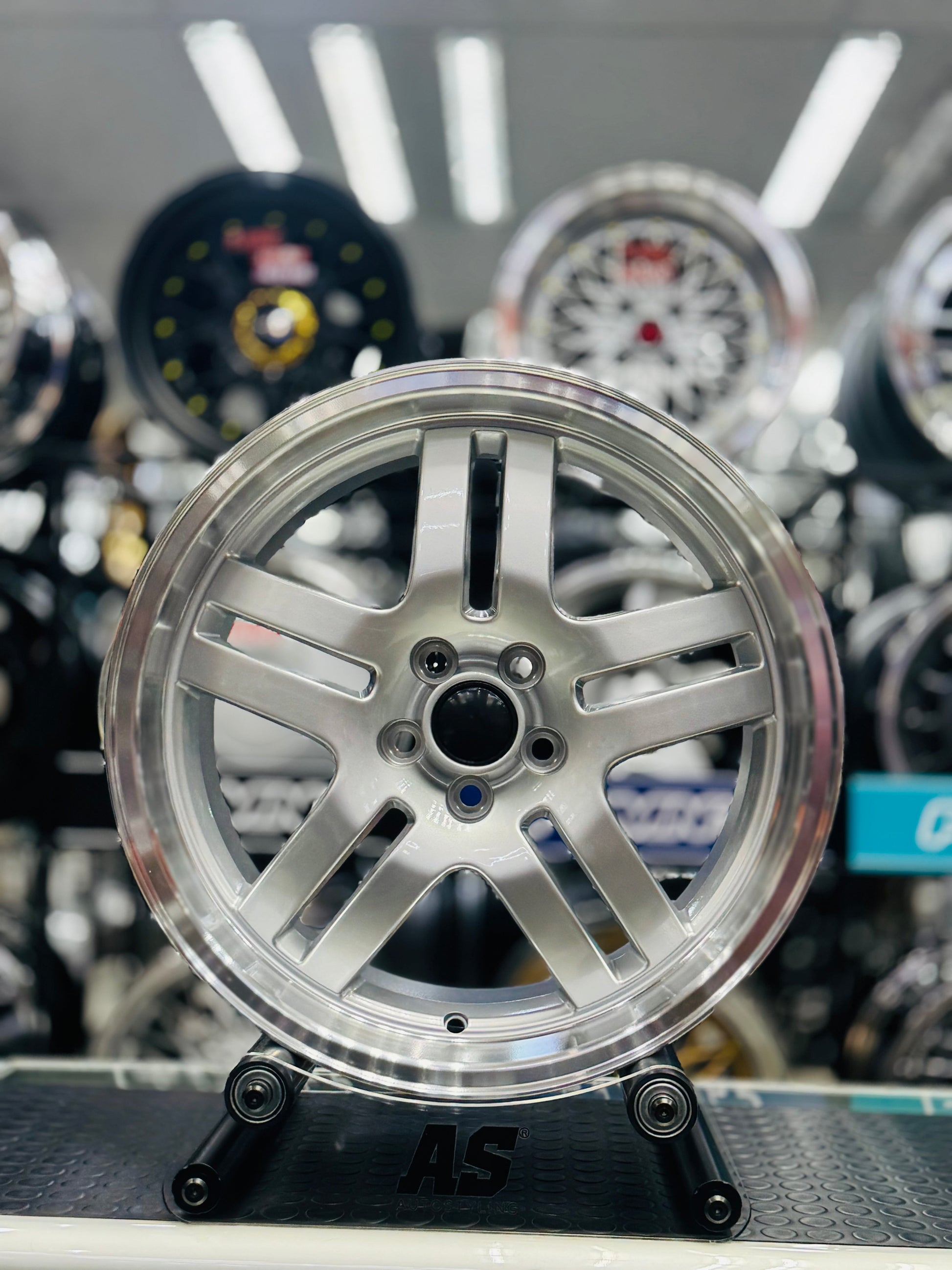 17" AS- TDI STEP  5/100 SILVER WHEELS