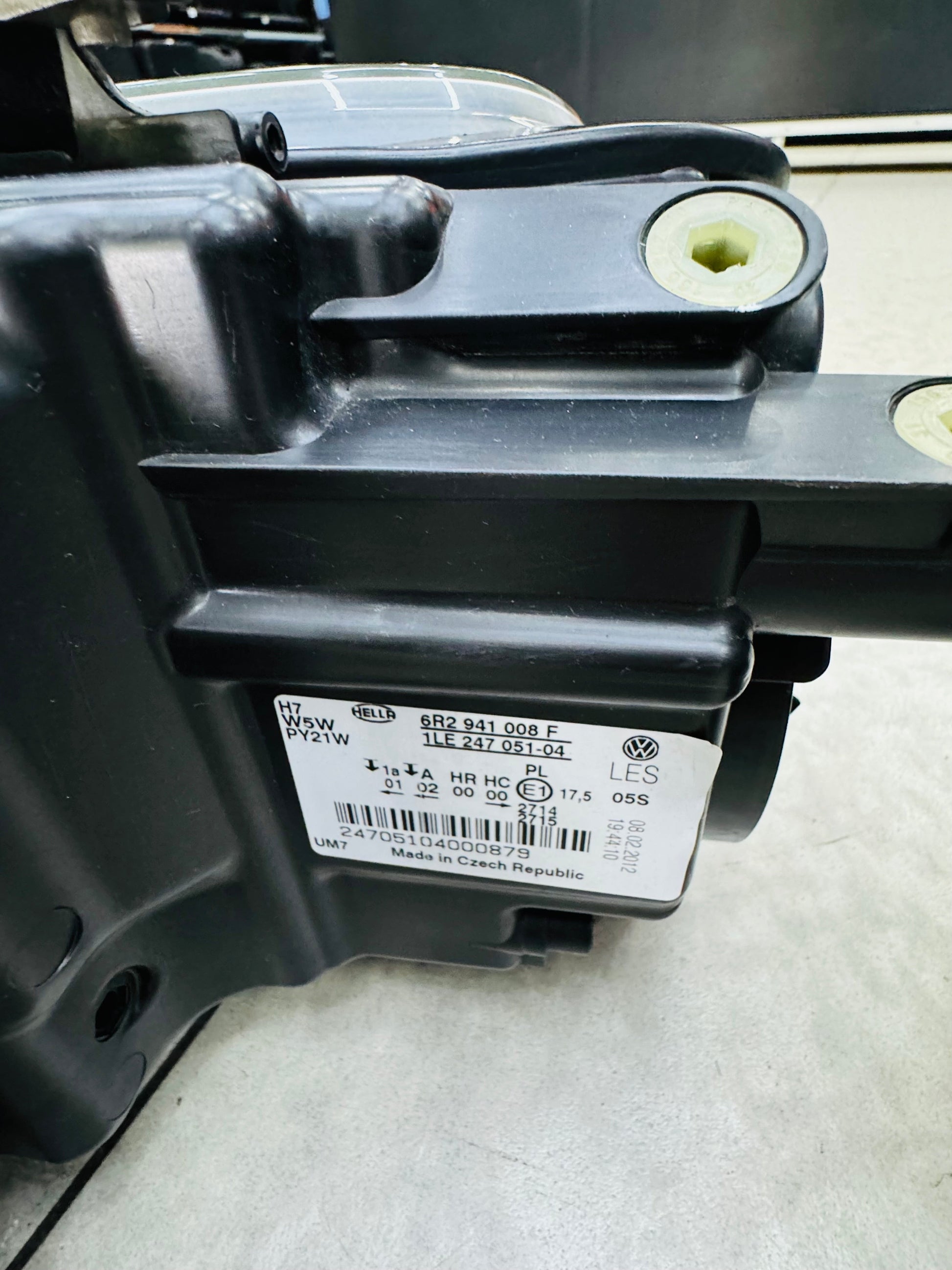 VW POLO 6 OEM PREOWNED headlights