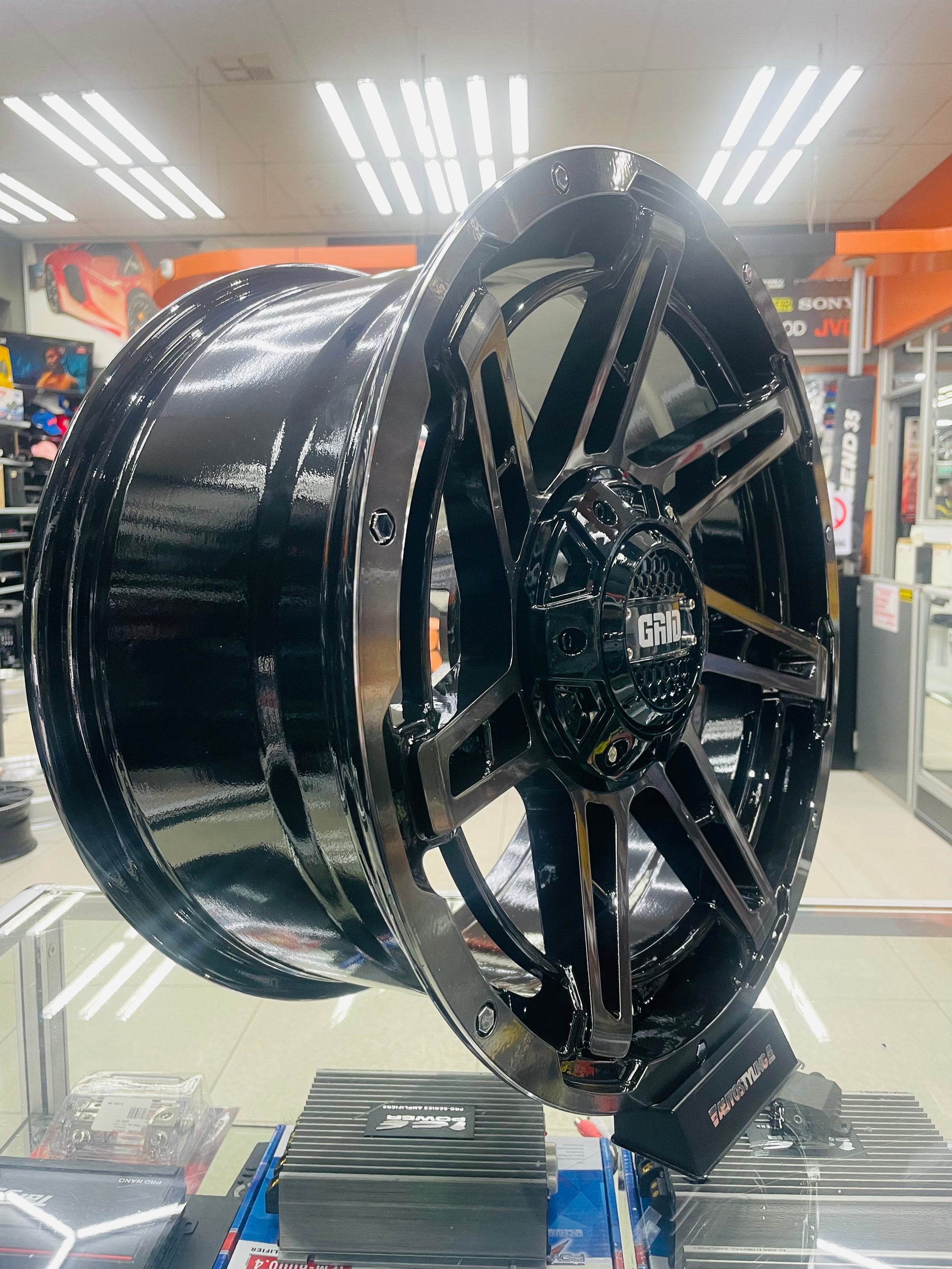 17β AS- -GRID 4x4 rims  6/139 8j et0