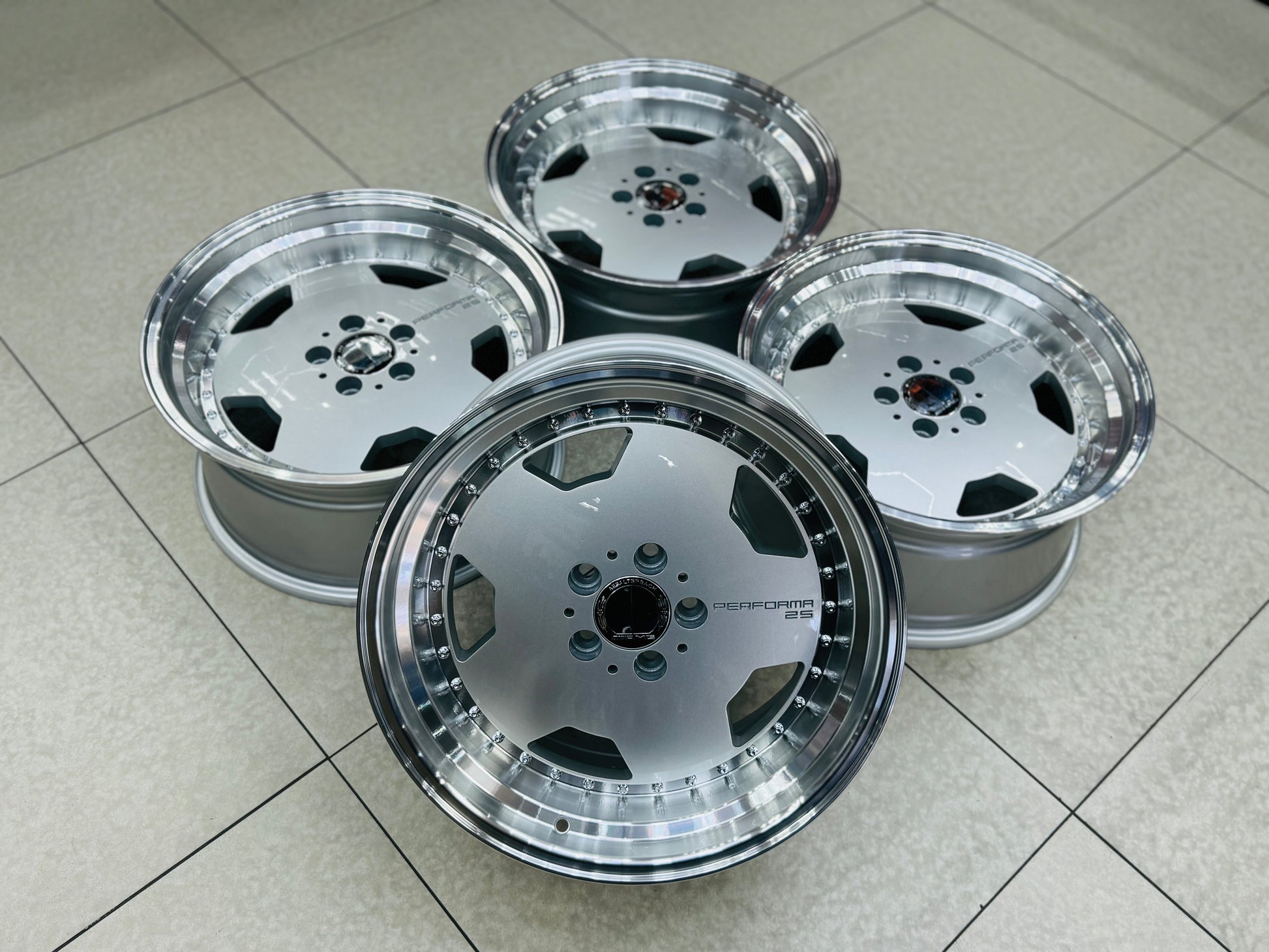 18” AMG PERFORMA 5-112 9J ALL ROUND