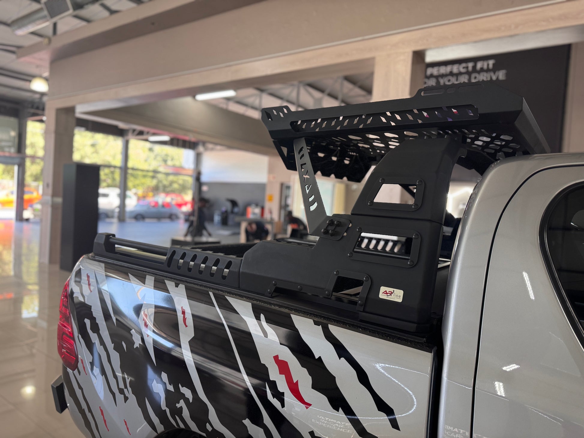 AR-Line AR15 ROLL BAR WITH CARRIER FOR MOST BAKKIES