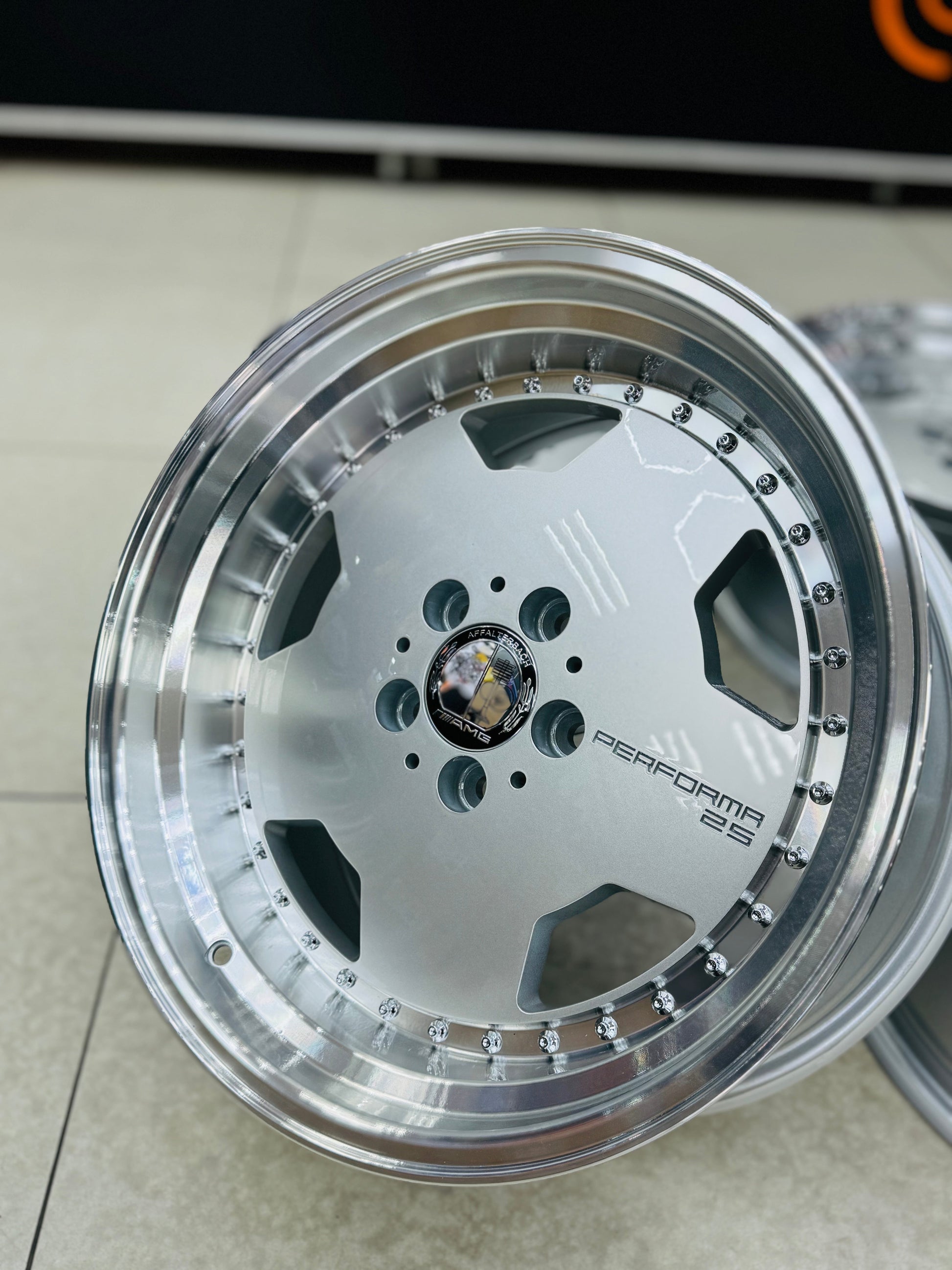 18” AMG PERFORMA 5-112 9J ALL ROUND