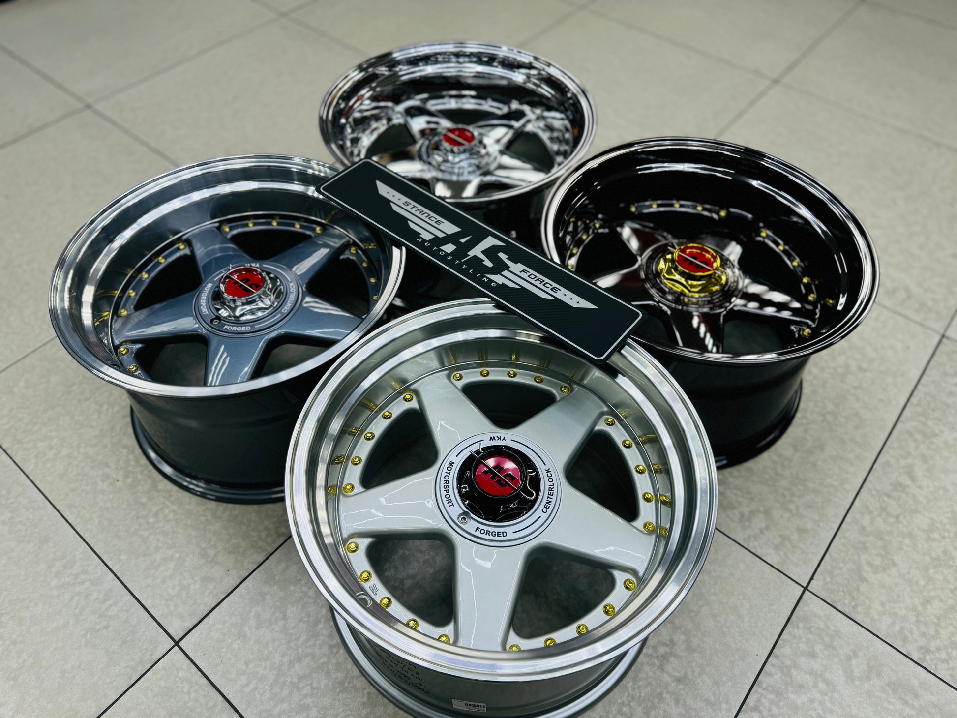 17” AS- 360 8.5/10j WHEELS