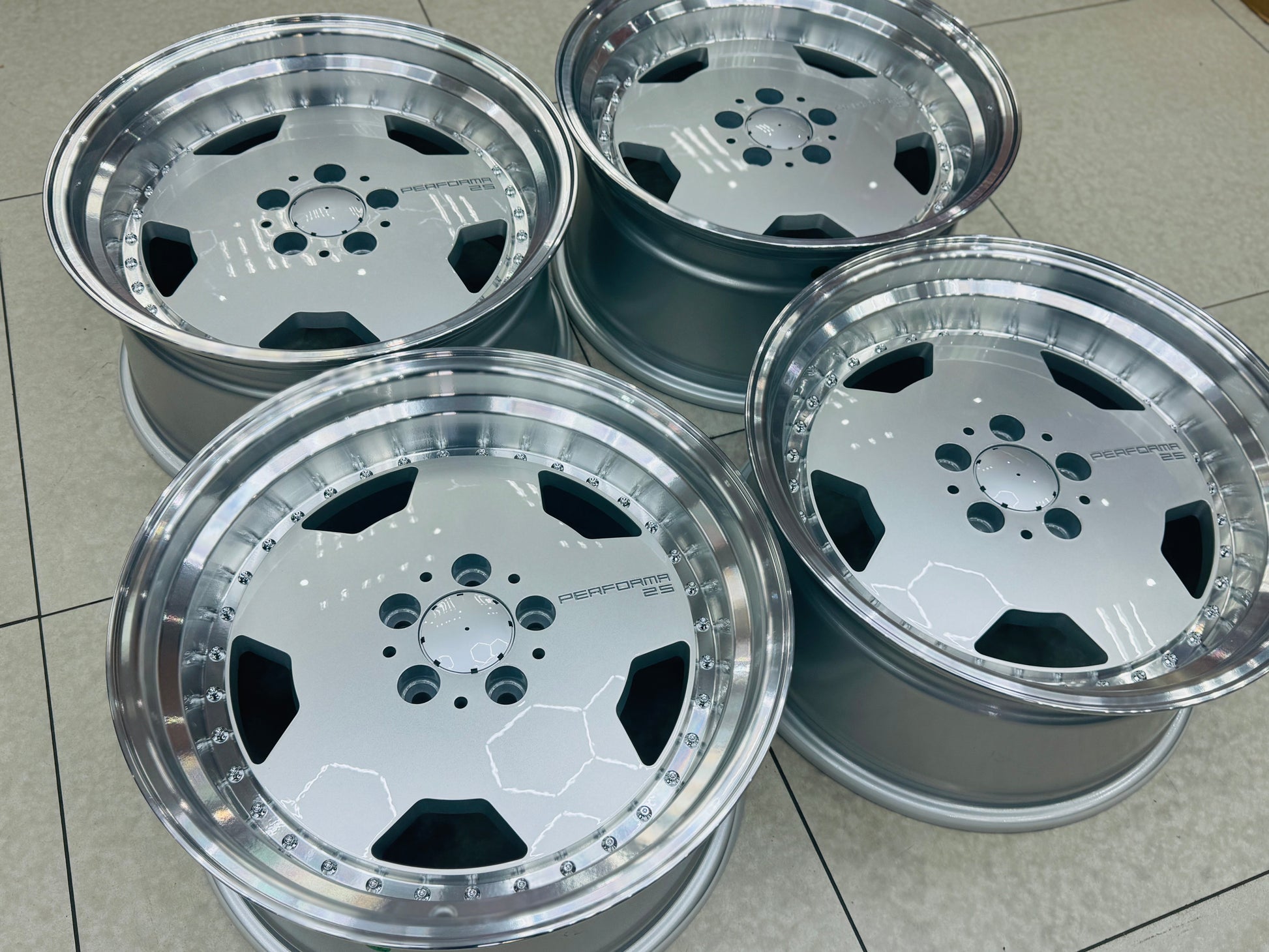 18” AMG PERFORMA 5-112 9J ALL ROUND