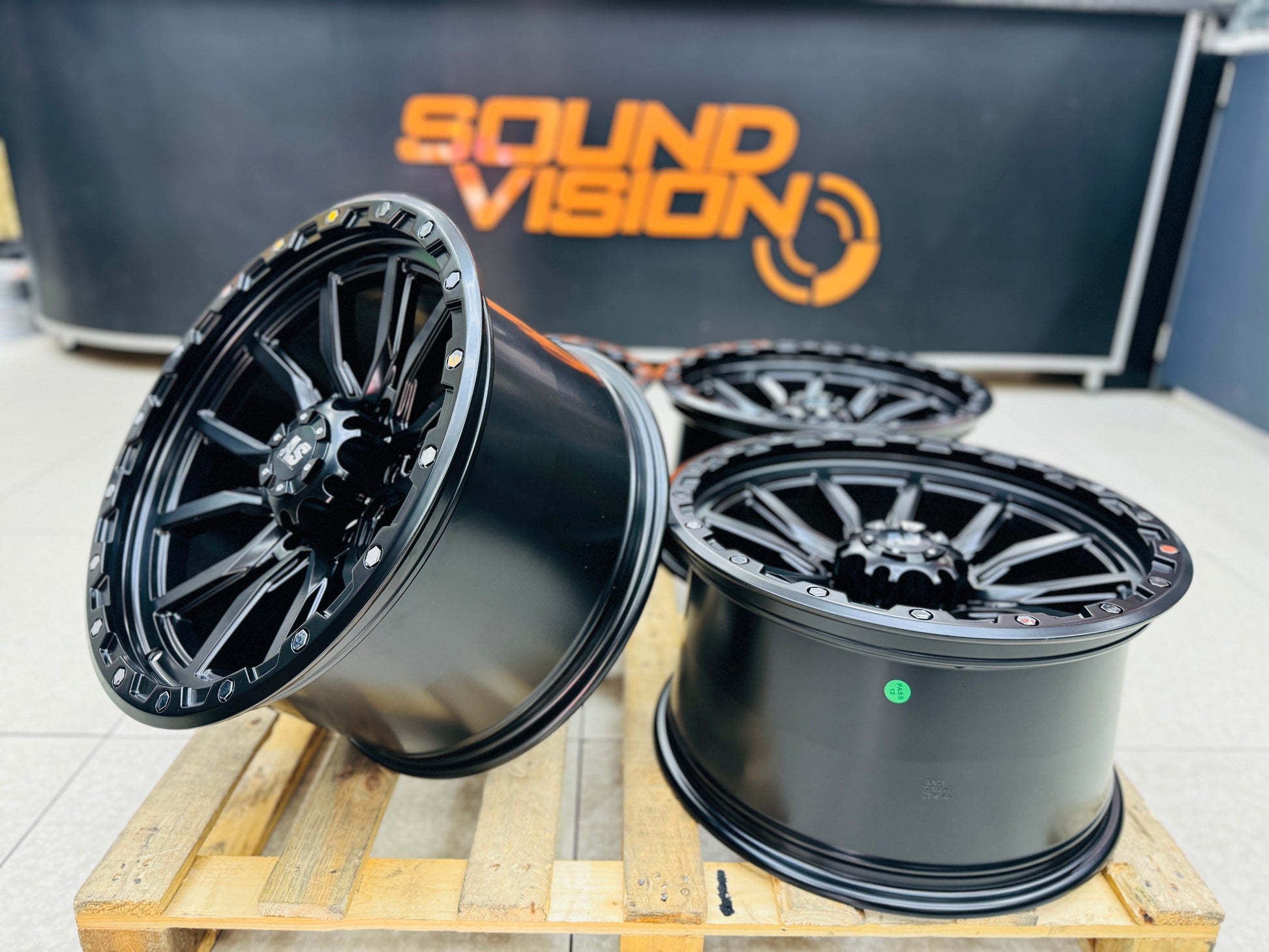 18 ” AS- Y0156 BRONCO 3.0 BAKKIE  RIMS 6/139 wheels