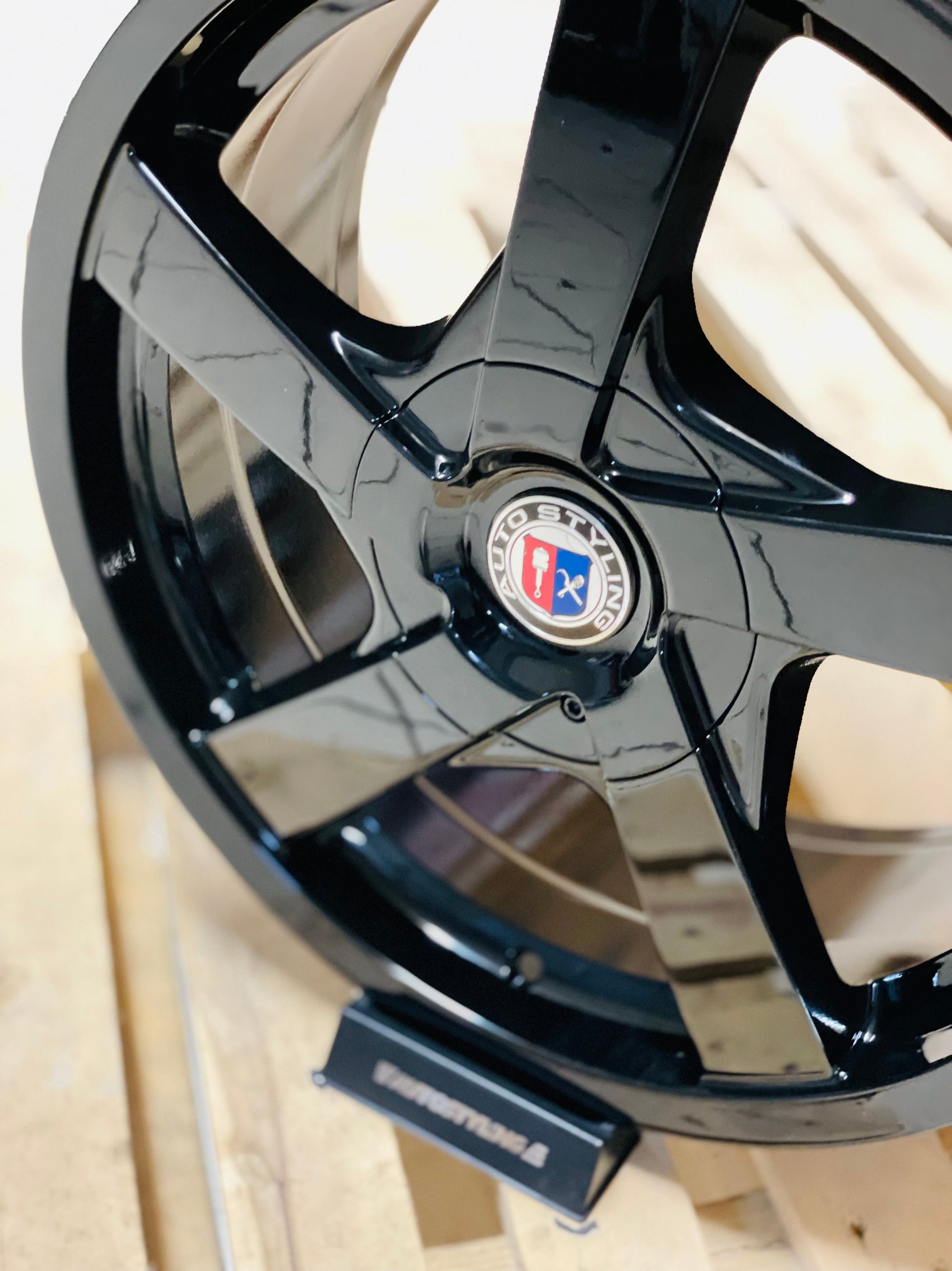 17” As-Y5005 5/100 & 5/114