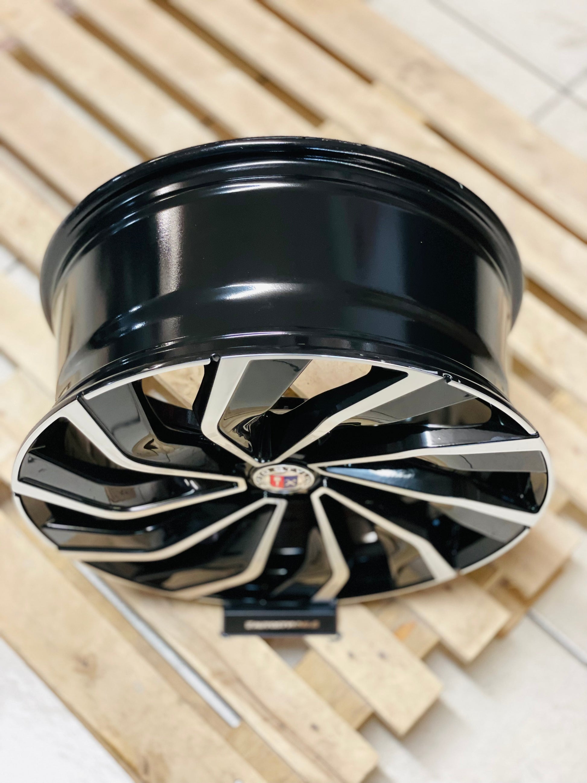 18” V-dub 605 5x112