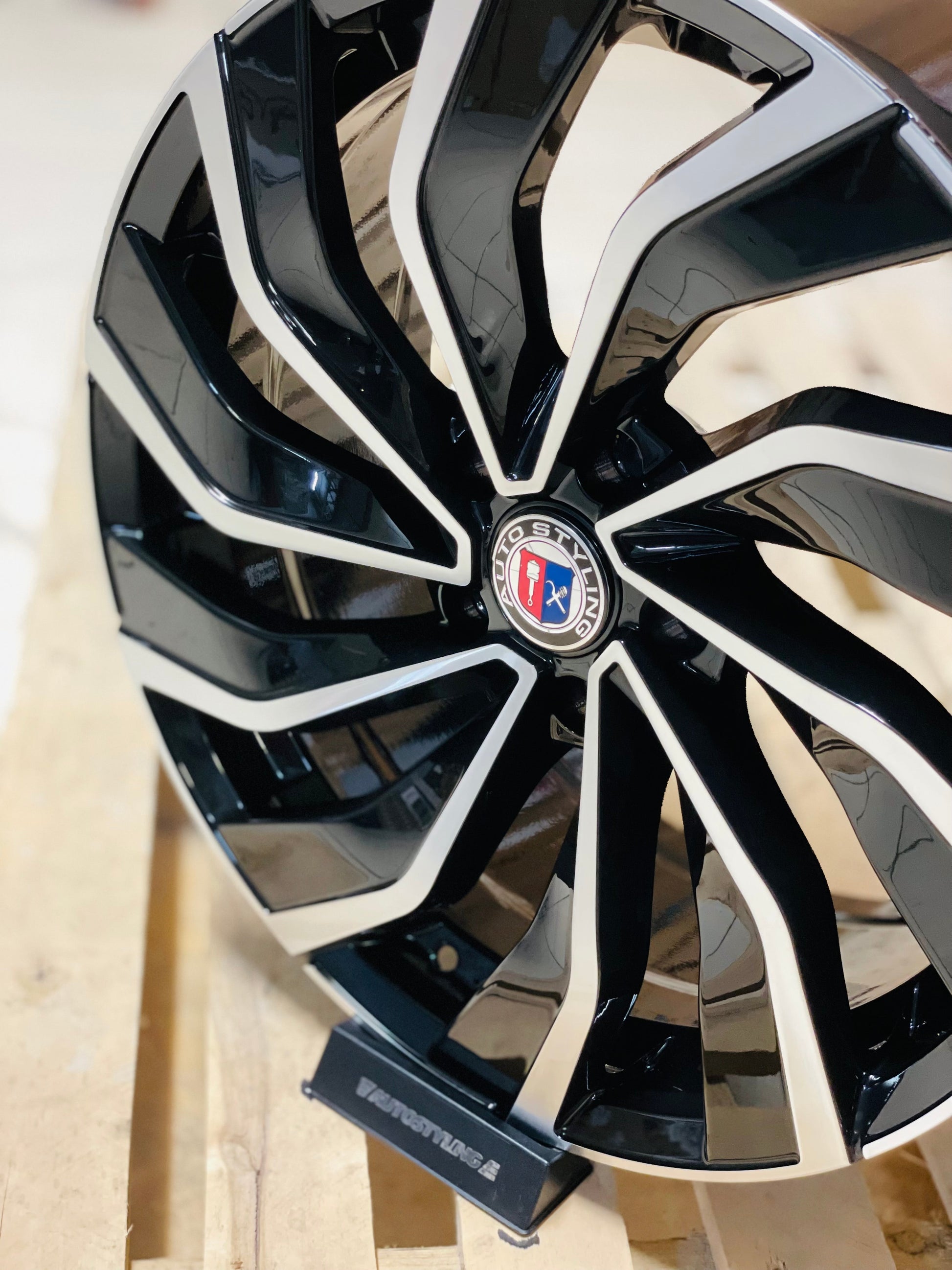 18” V-dub 605 5x112