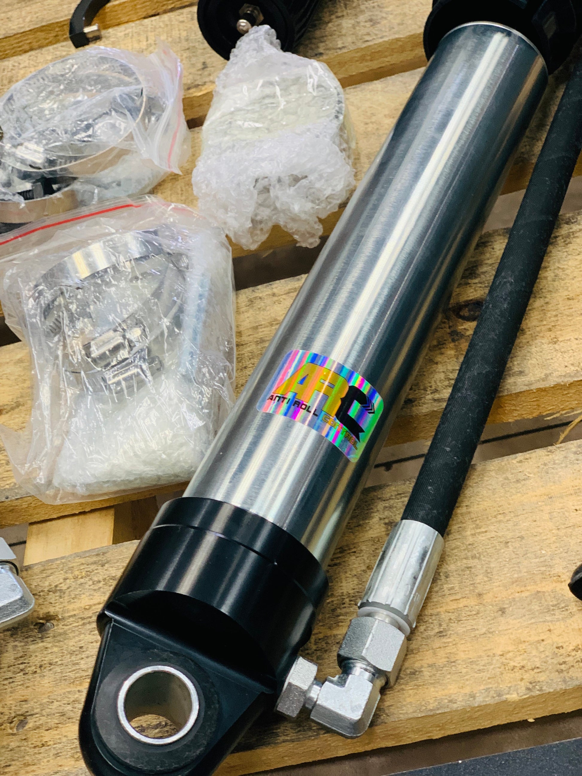 Ford Ranger T7 nitrogen lifting shocks