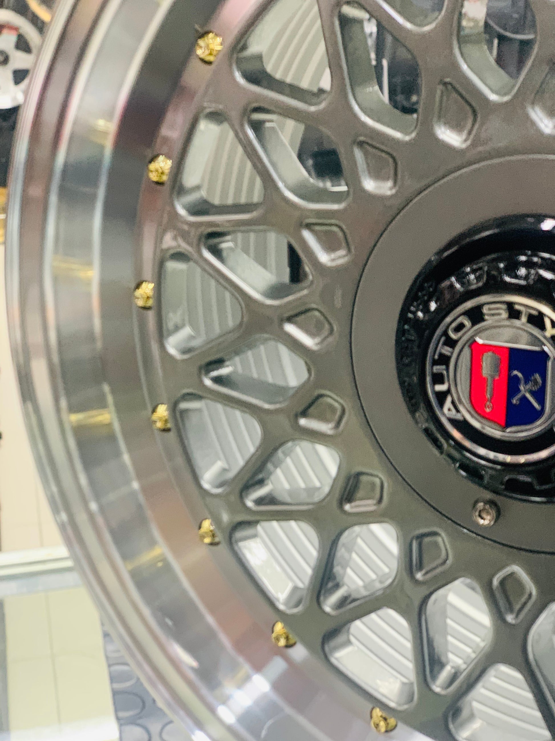 17” AS-PMESH GUNMETAL WHEELS