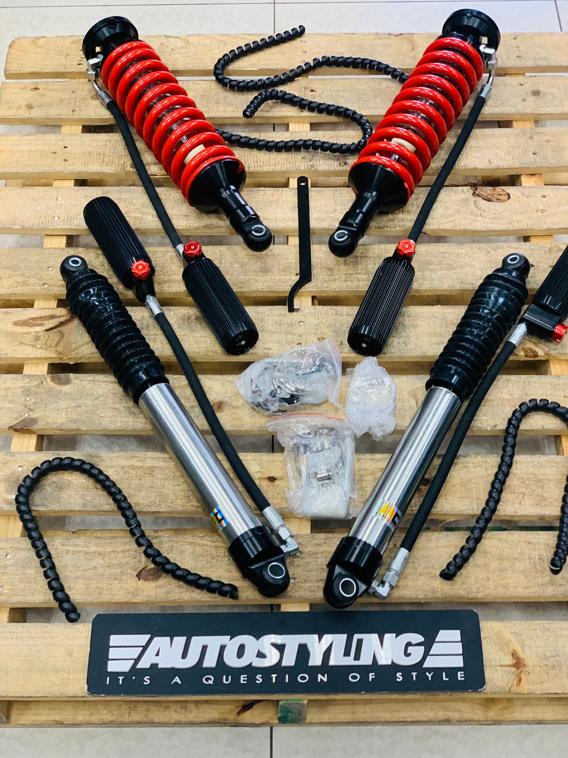 Ford Ranger T7 nitrogen lifting shocks