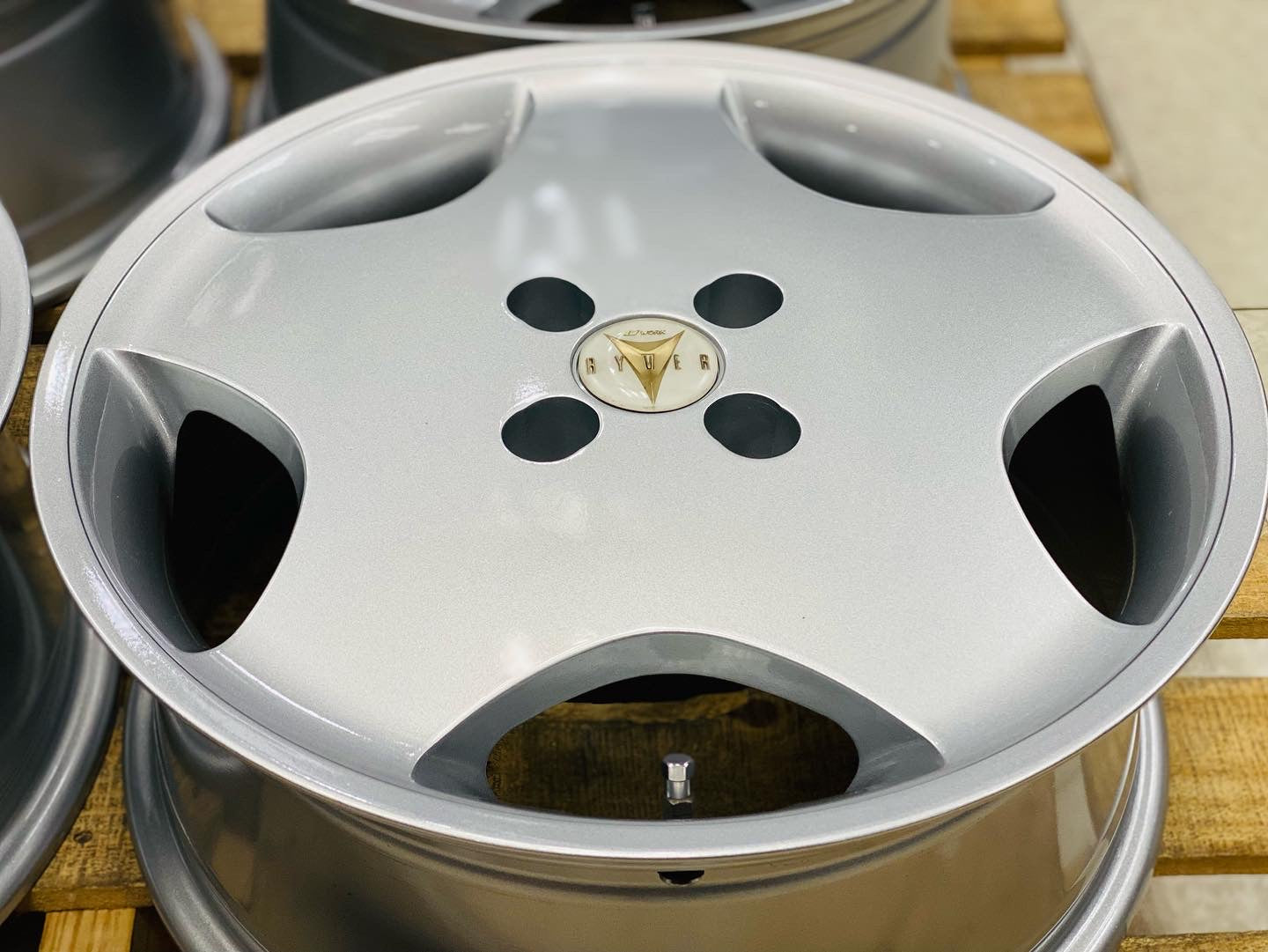 17” WORK RYVER MONOBLOCK