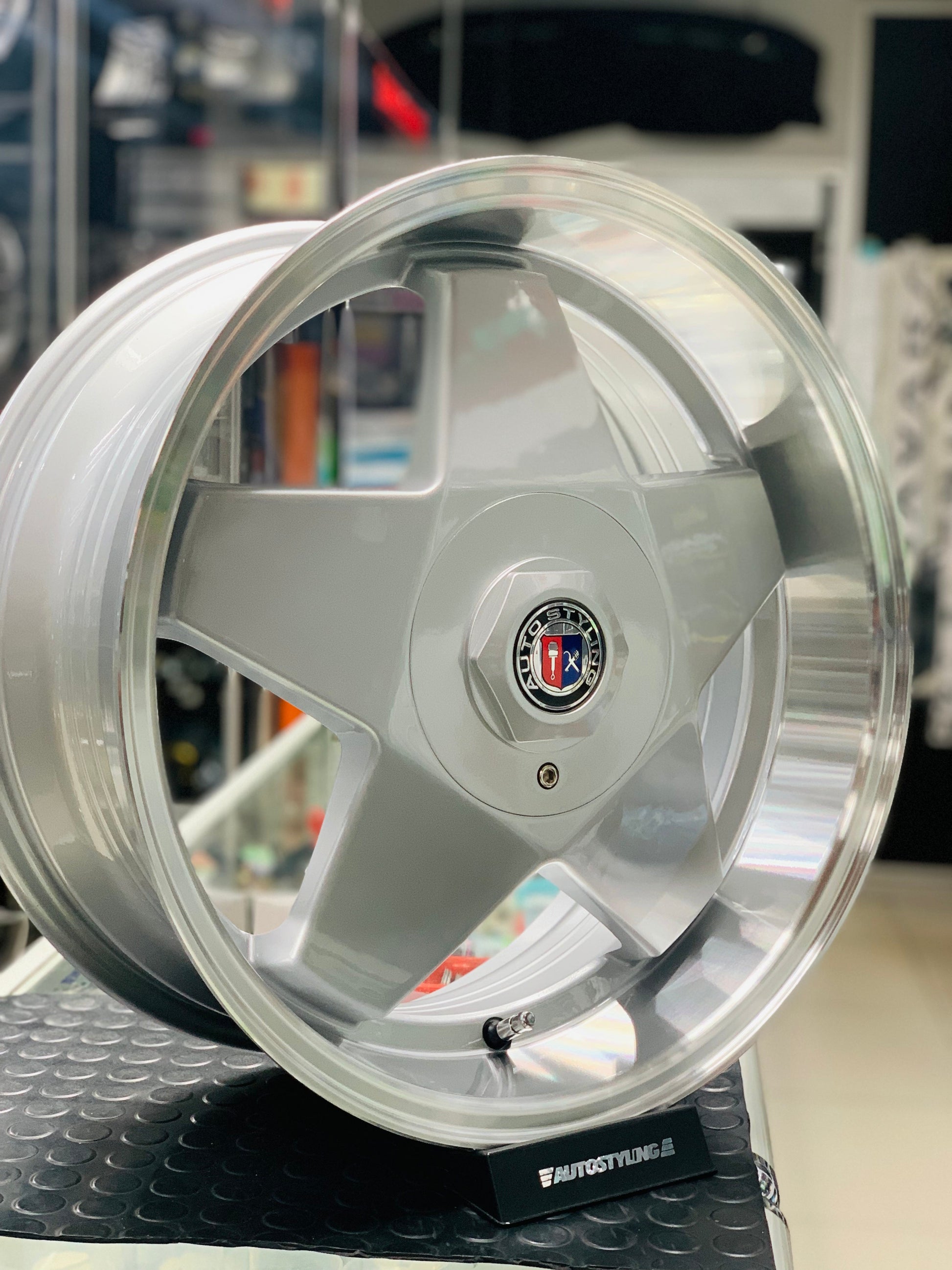 17” AS- BORB WHEELS