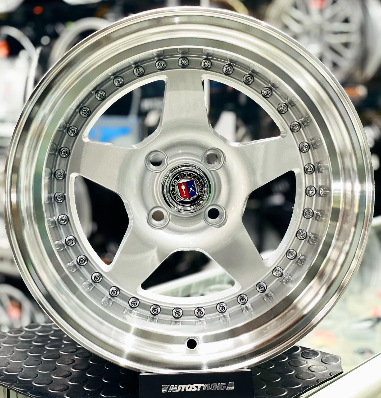 15” As-Meister