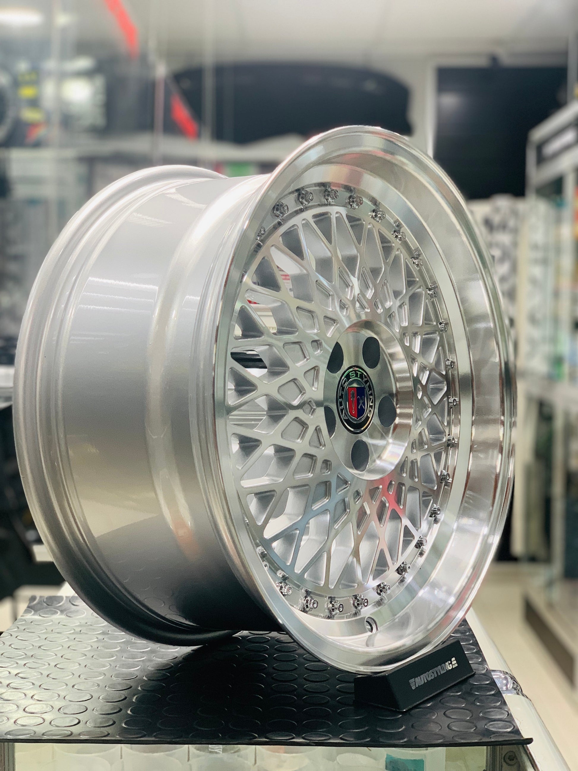 17” AS-RAZOR 5/100 SILVER wheels