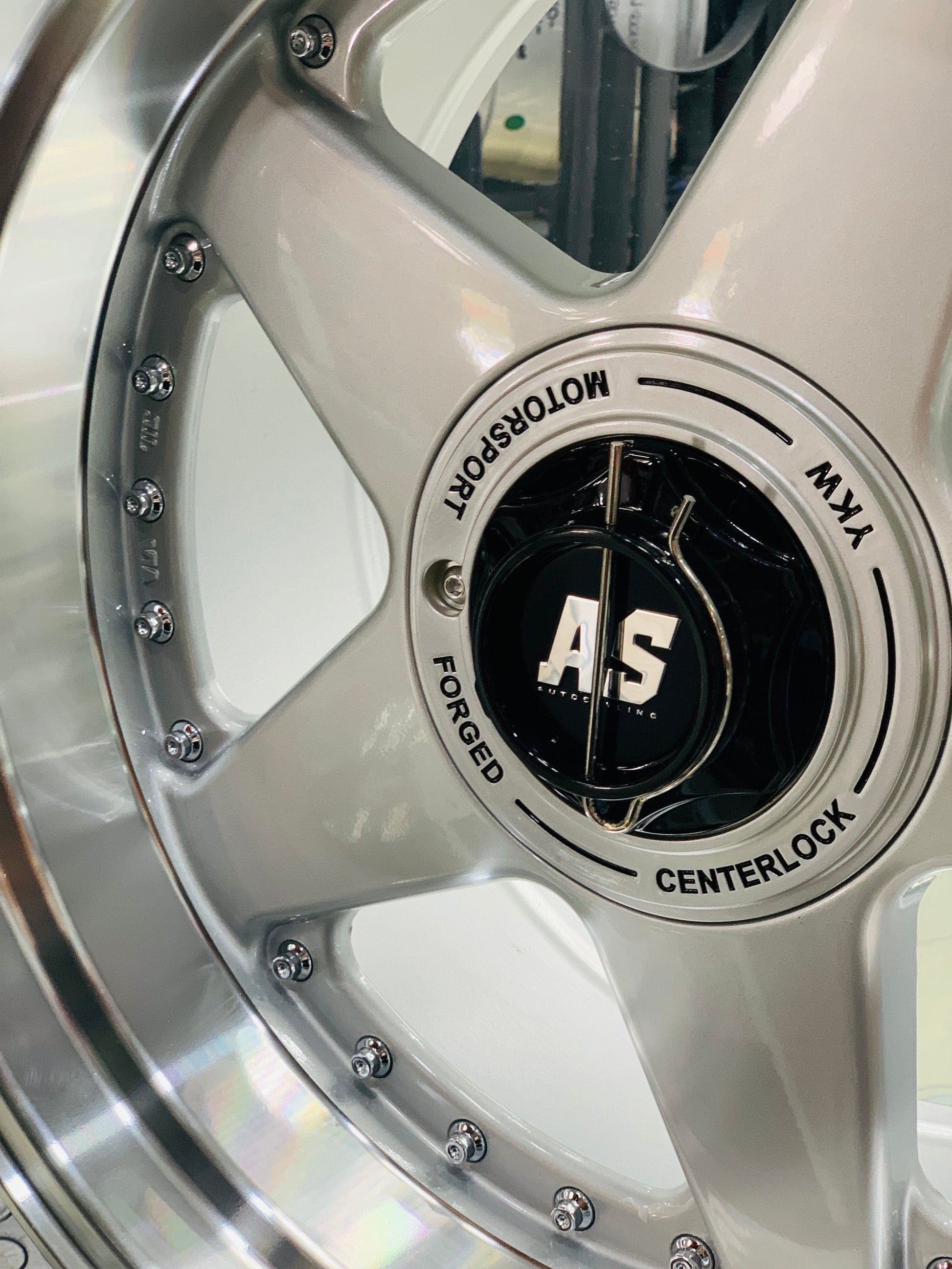 17” AS- 360 8.5/10j WHEELS