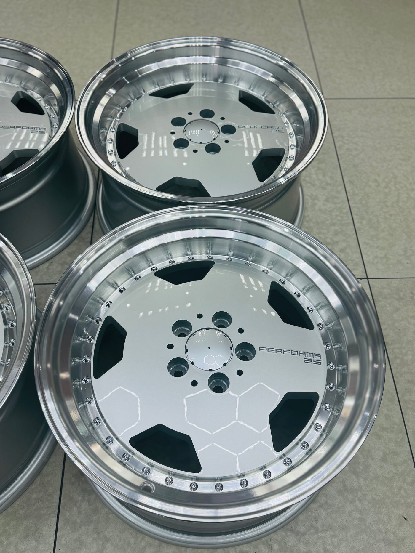 18” AMG PERFORMA 5-112 9J ALL ROUND