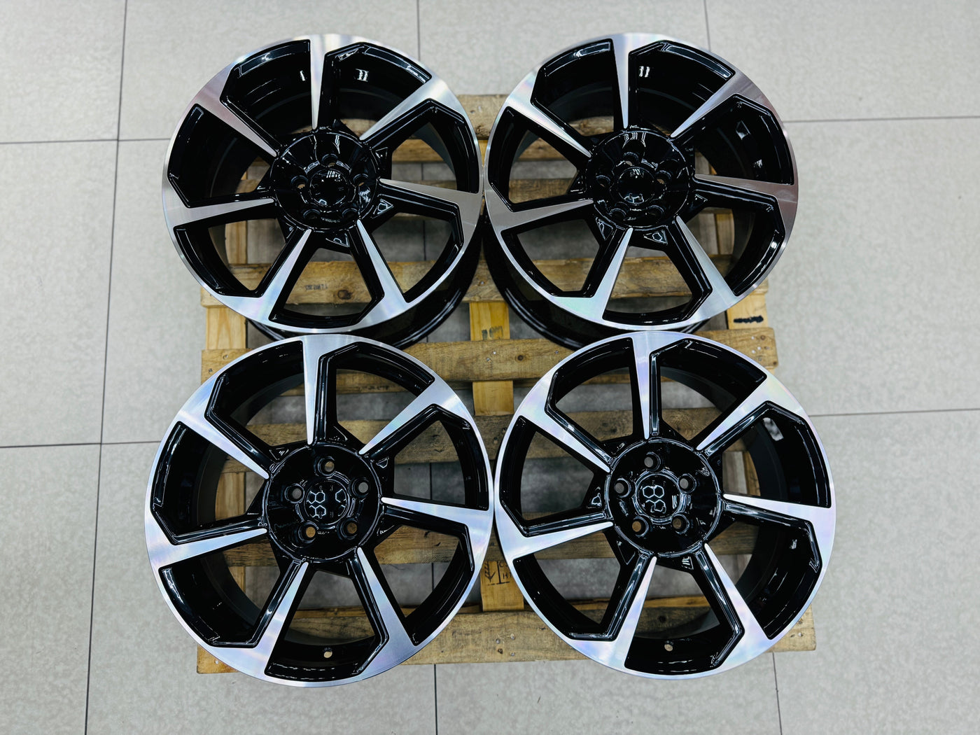 17” POLO TTRS   5/100