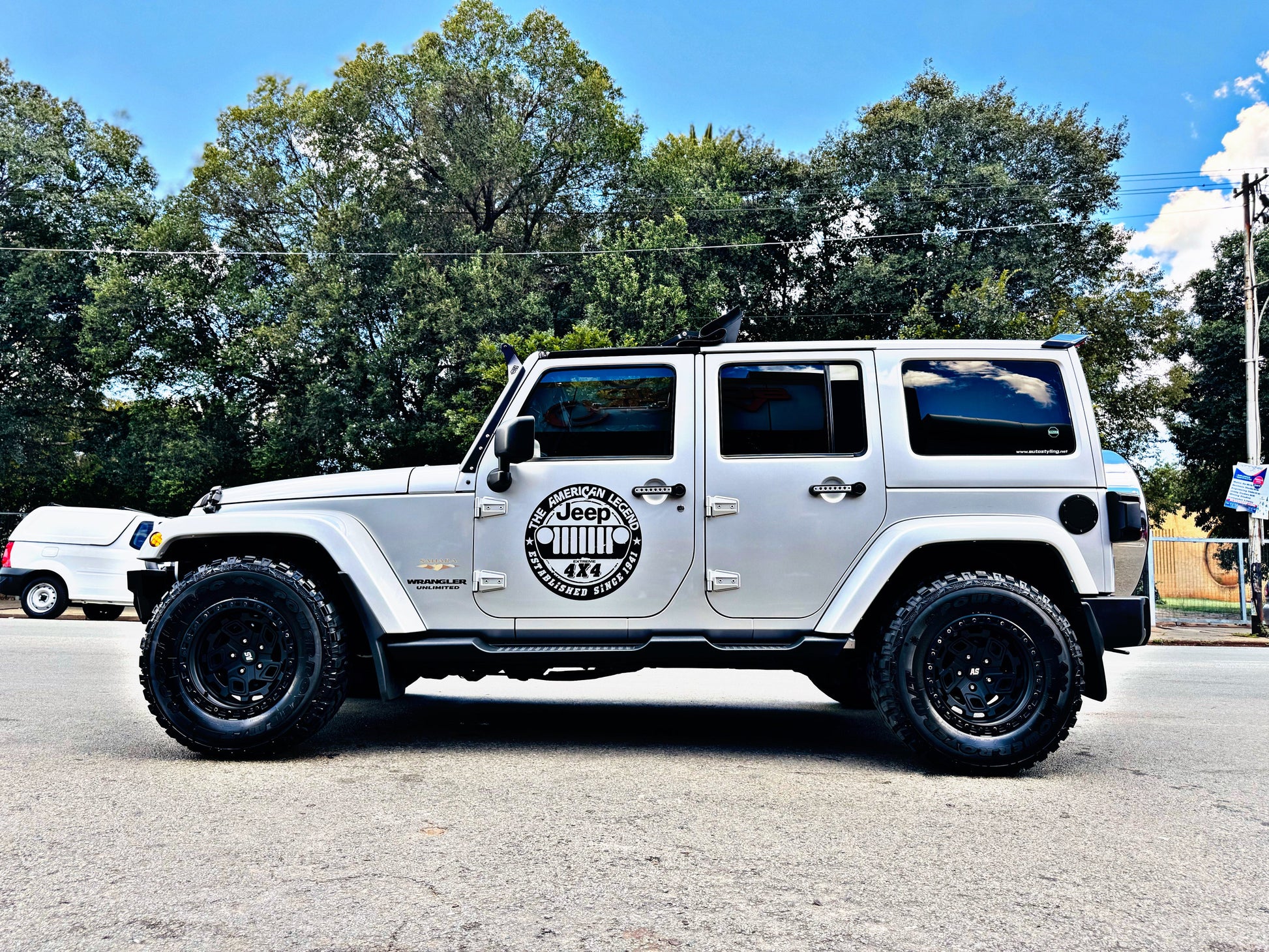 JEEP WRANGLER Half Soft Top Sunroof - 07-18 Wrangler JK ( USED ) 6months old