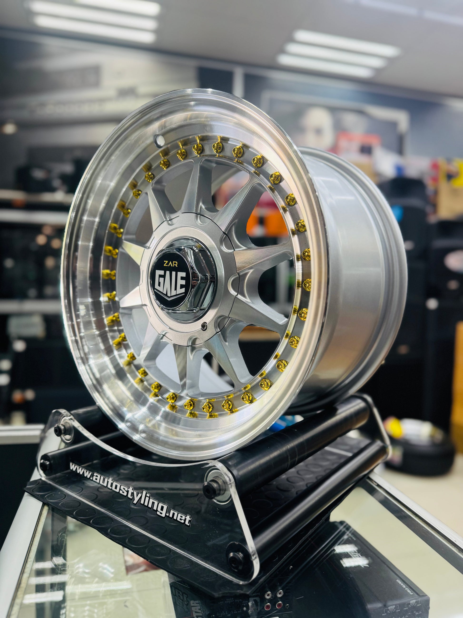 15”  GALE  4/100 4/108 SILVER