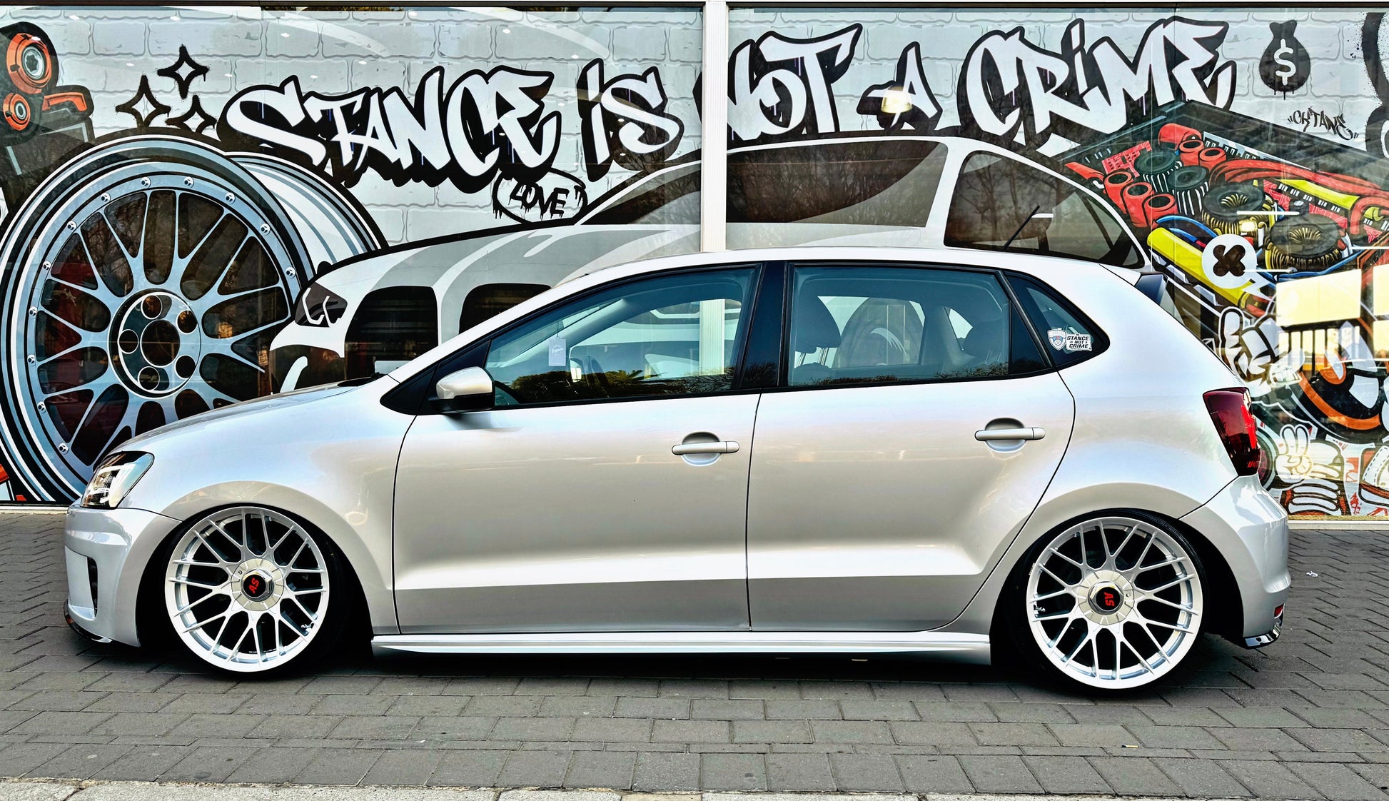 VW POLO 6 1PCE SIDE SKIRT UNPAINTED