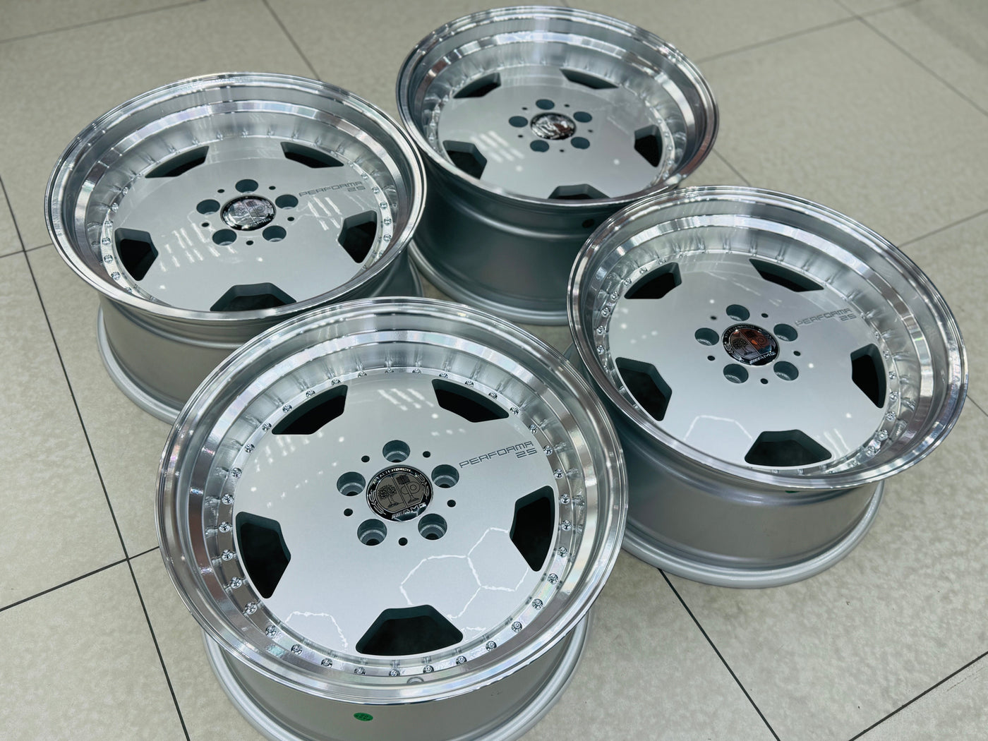 18” AMG PERFORMA 5-112 9J ALL ROUND