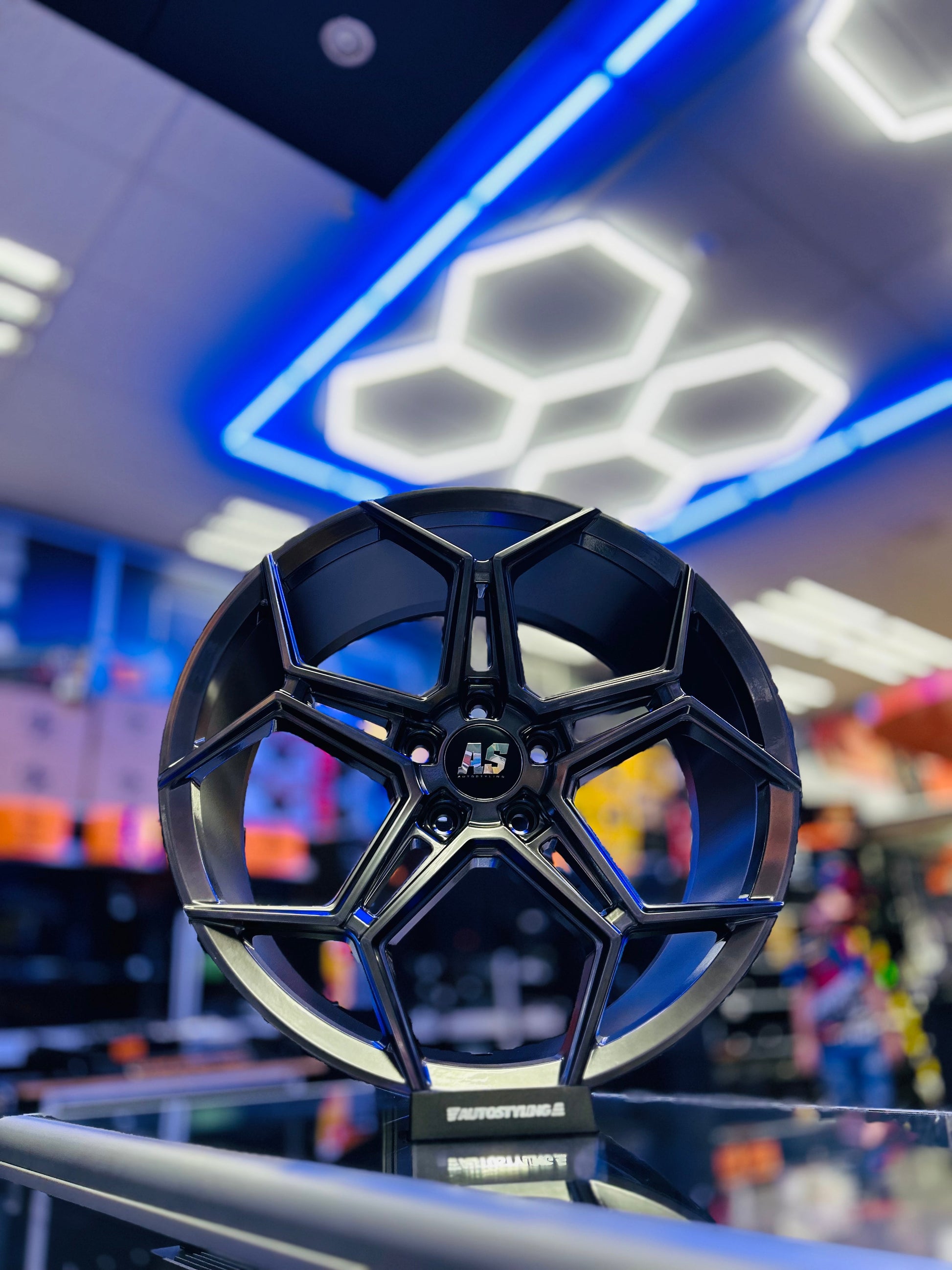 19” AS-HURACAN   5/112   GUNMETAL