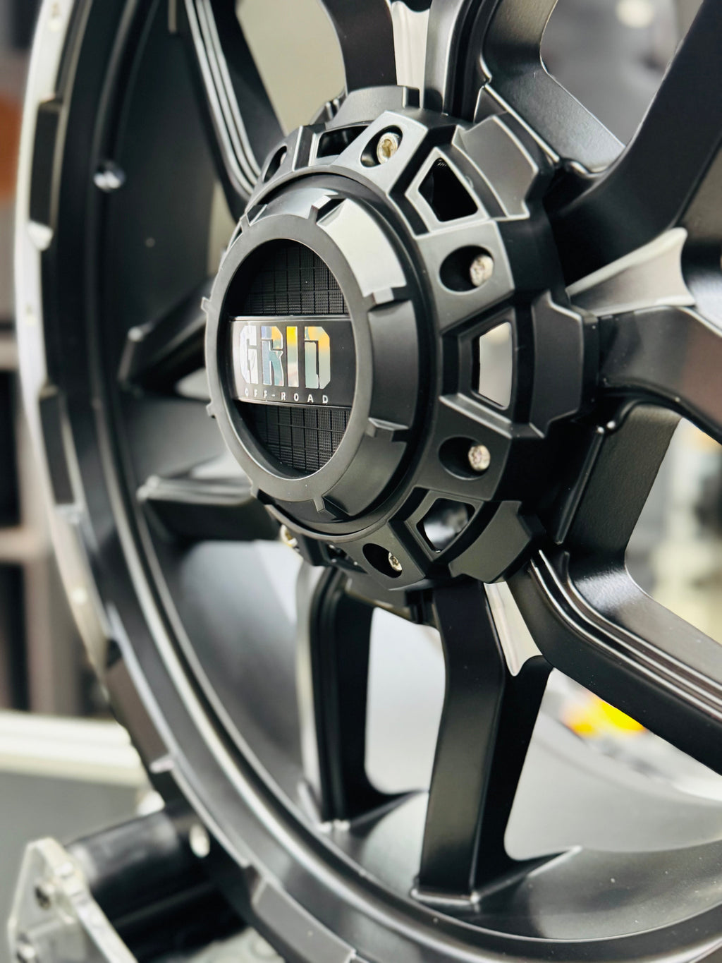 20” AS-F32JT198 6/139 BLACK BAKKIE RIMS