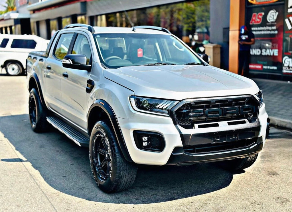 RANGER FX4 style MATT BLACK SLIM WHEEL ARCHES with reflector