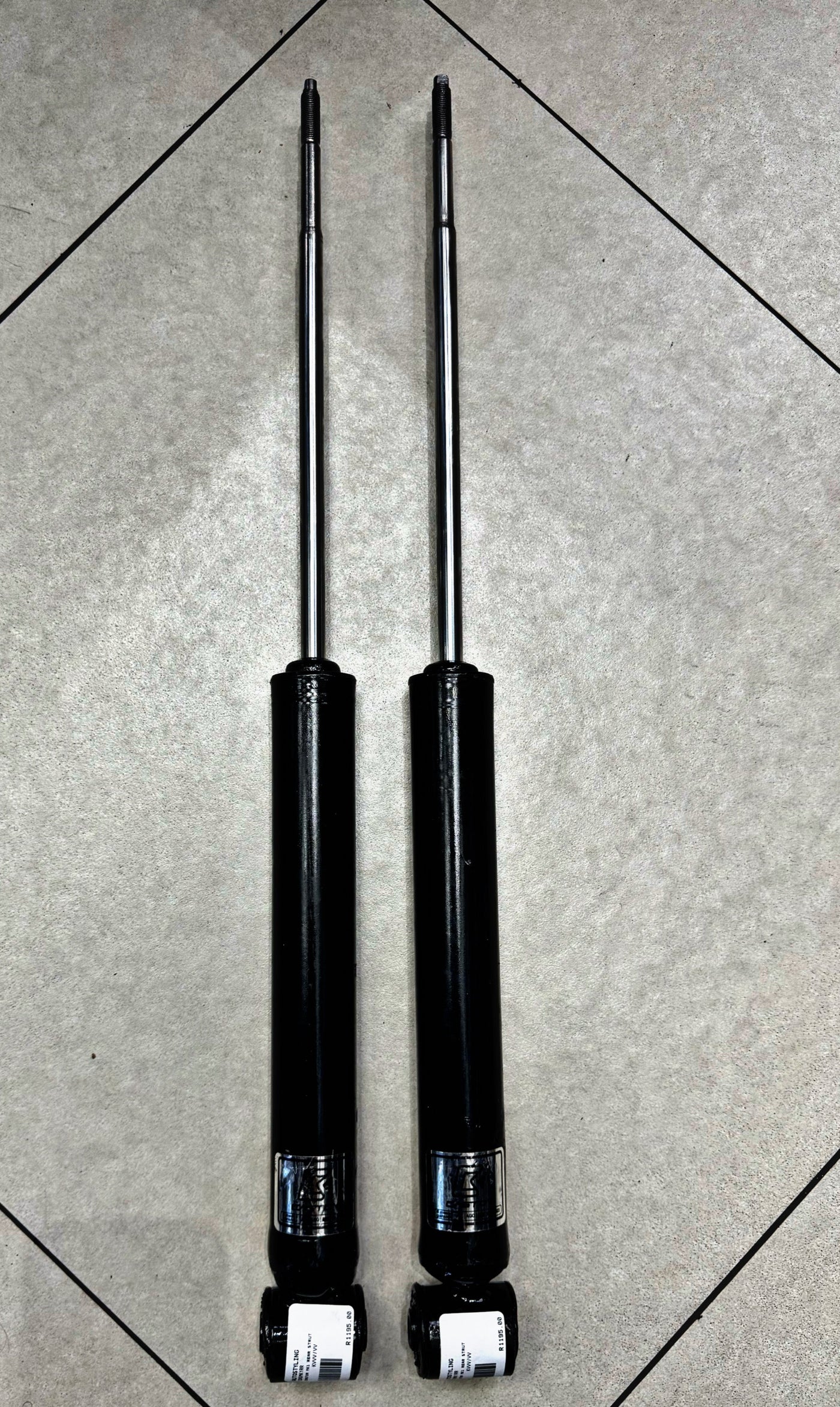 AIR STRUTS
