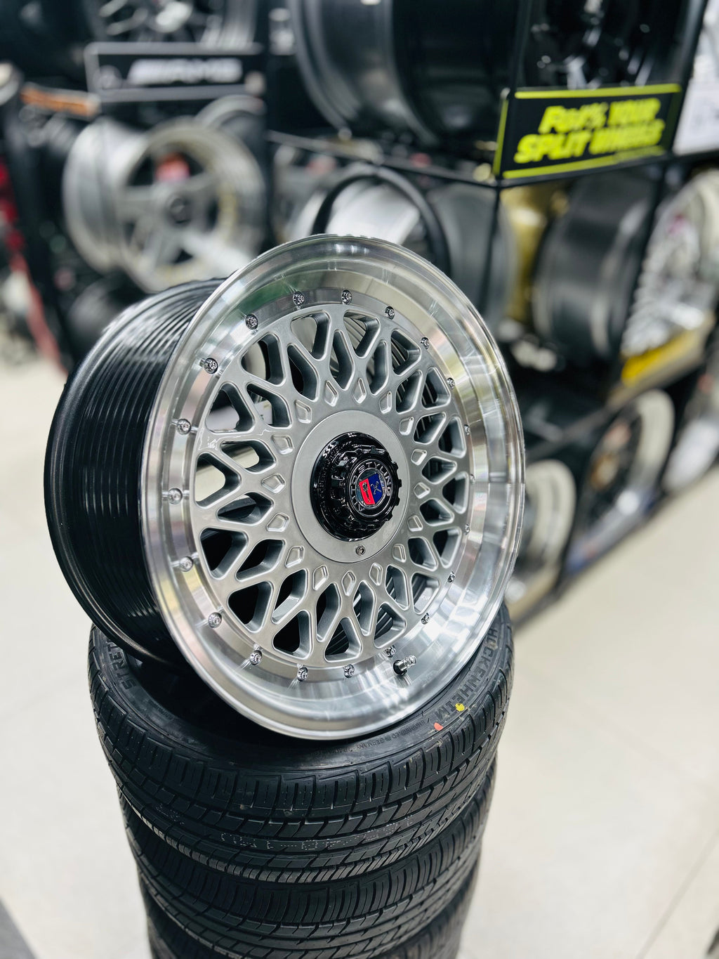 17'' AS-P-MESH M7690 4/100 4/114 SILVER WHEELS