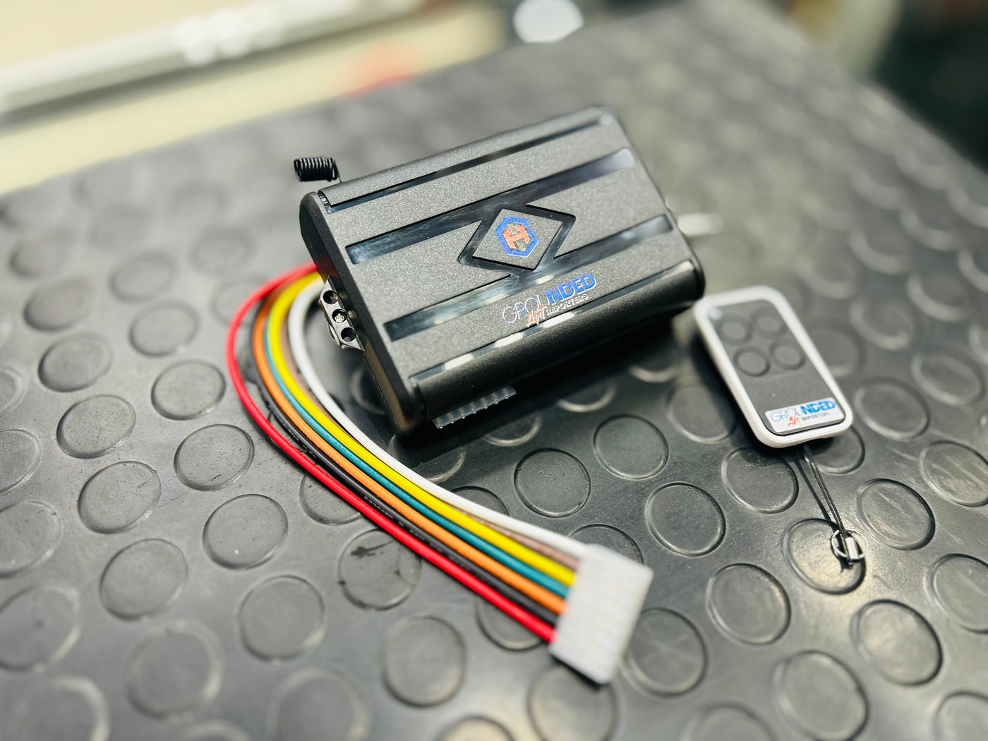 Grounded art air suspension remote control