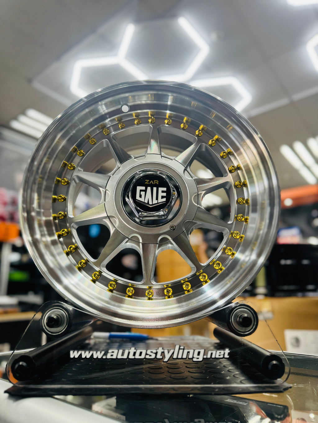 15”  GALE  4/100 4/108 SILVER