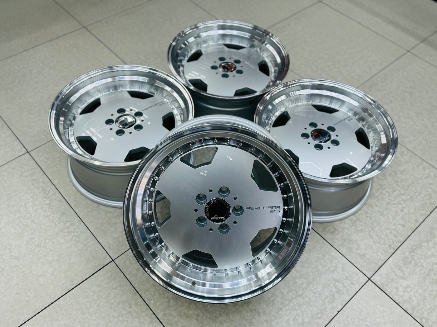 18” AMG PERFORMA 5-112 9J ALL ROUND