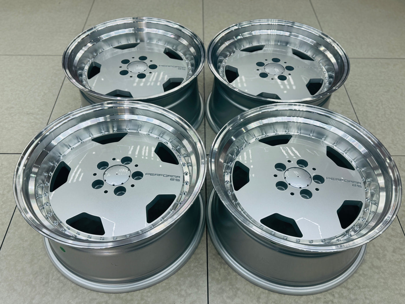 18” AMG PERFORMA 5-112 9J ALL ROUND
