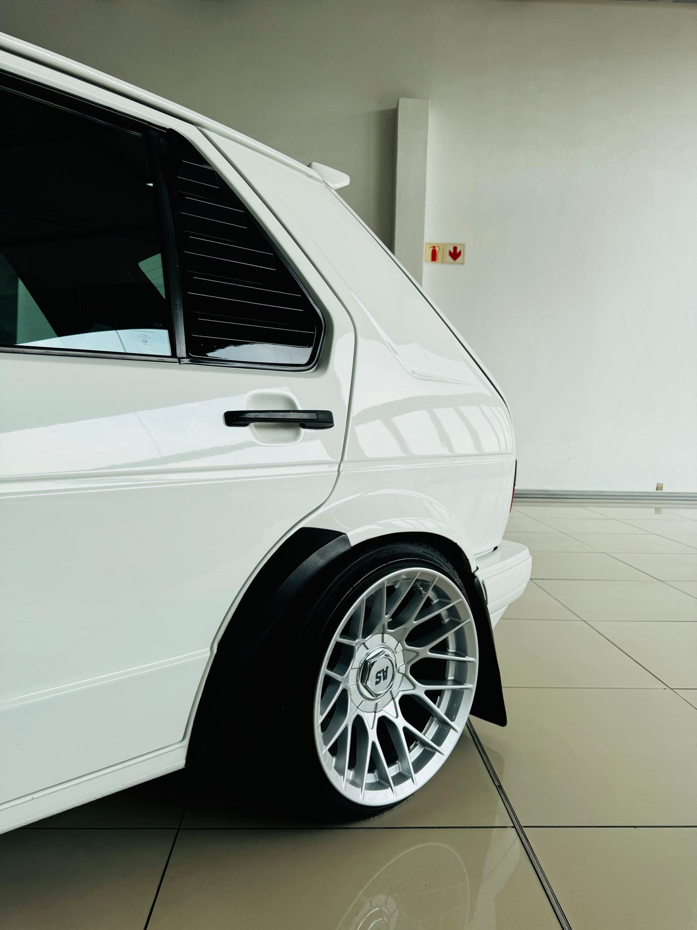 VW MK1  rear window louver