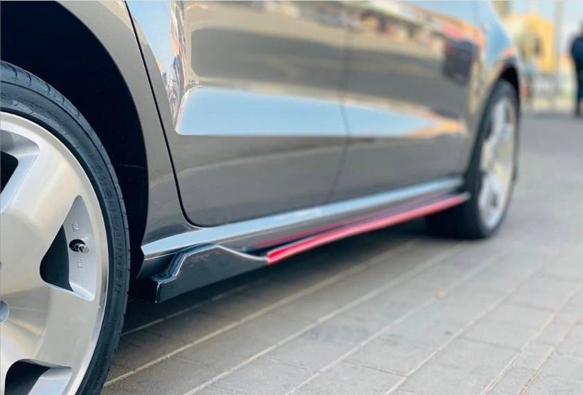 Universal Side Skirt with Red Accen