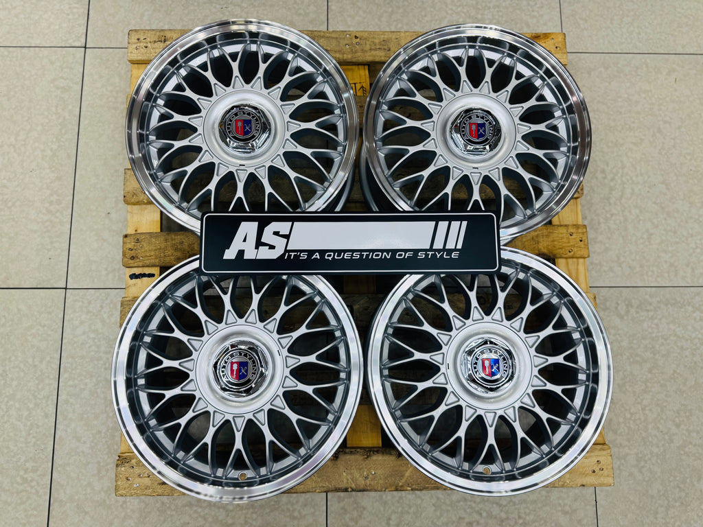 15” VURA BB5  4/100 & 4/108 or 5/100 & 5/114 multi PCD