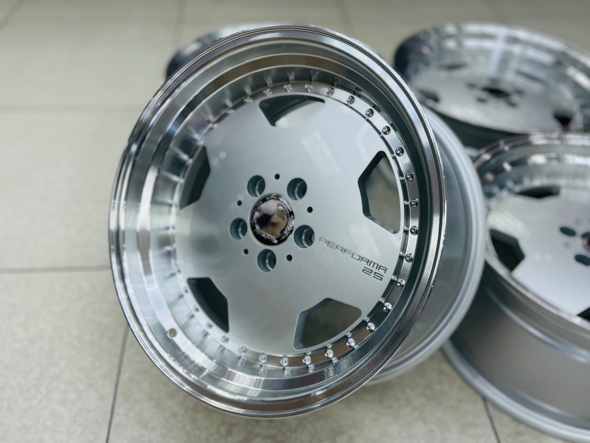 18” AMG PERFORMA 5-112 9J ALL ROUND