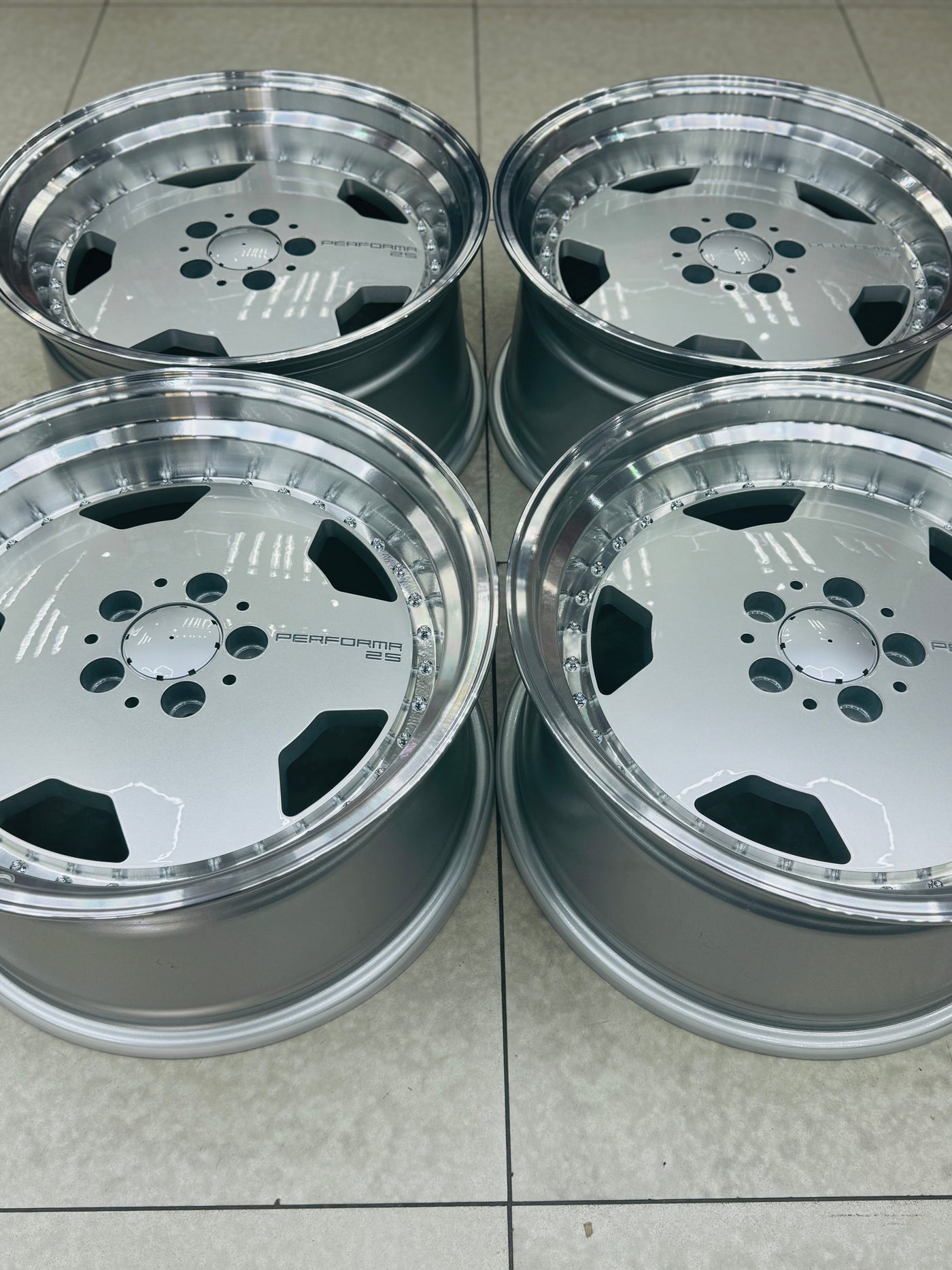 18” AMG PERFORMA 5-112 9J ALL ROUND