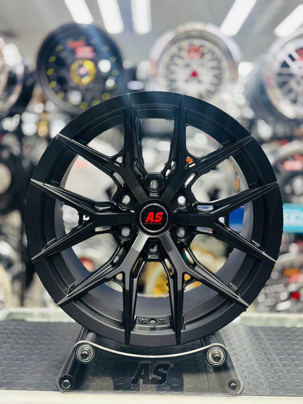 18” TWCS BAKKIE RIMS 6/139 PCD