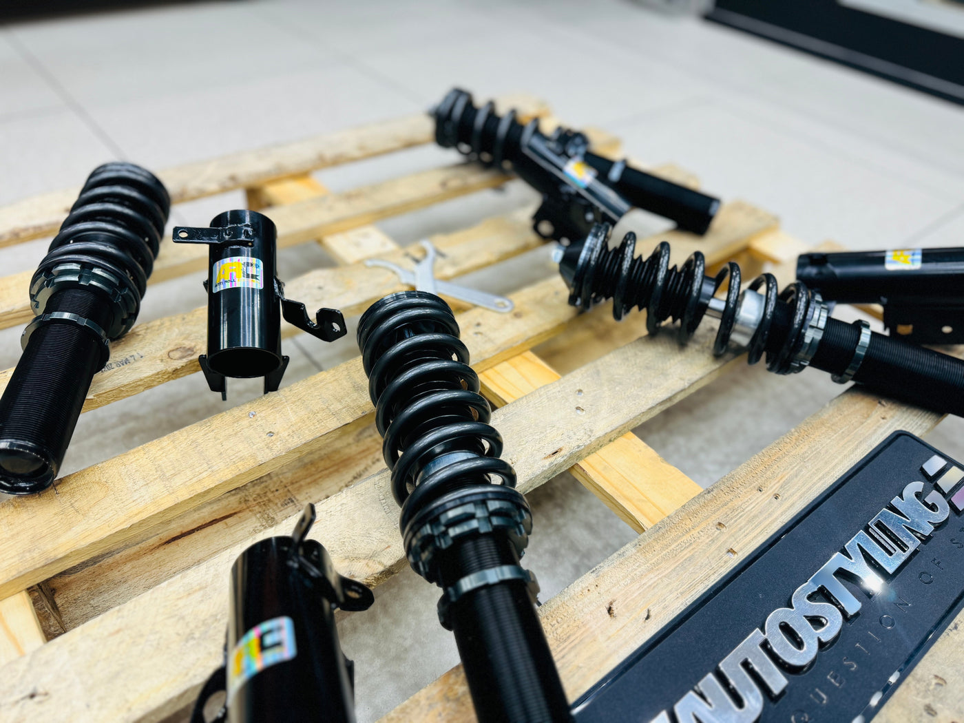 ARC TOYOTA E9 (KFC ) / E10 (RSI/RXI) COILOVERS BLACK EDITION